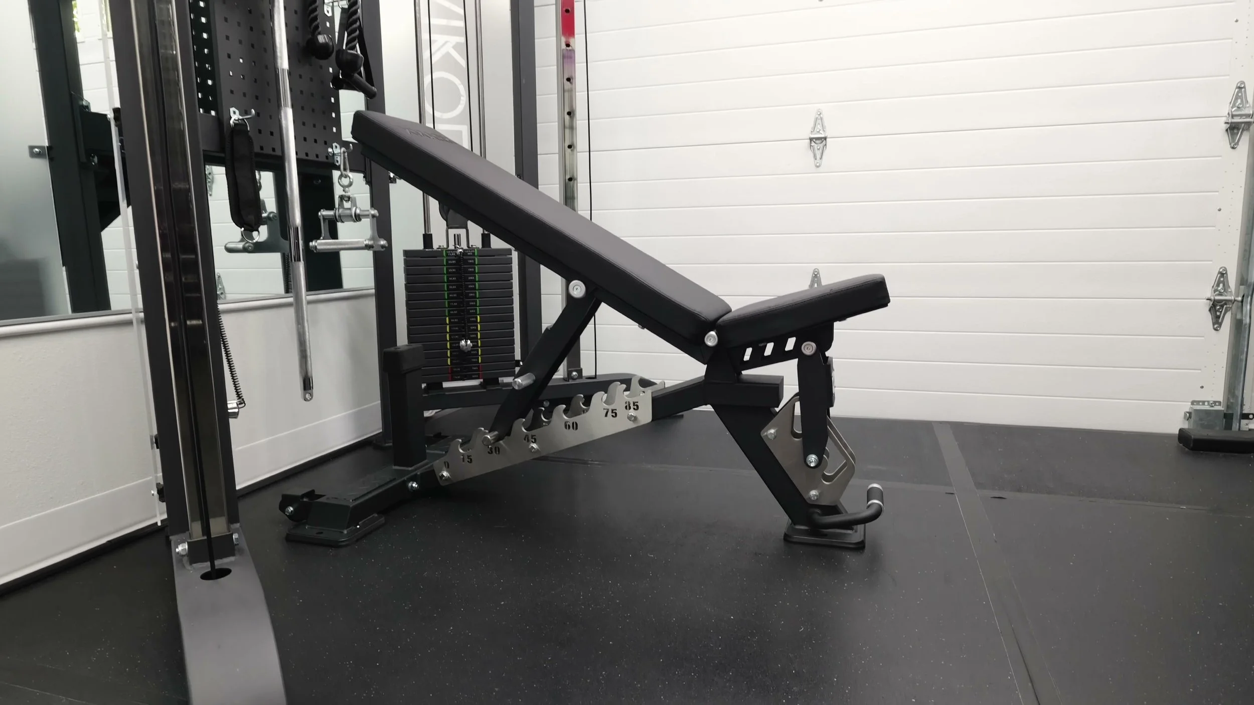 XMARK Black Diamond adjustable bench]