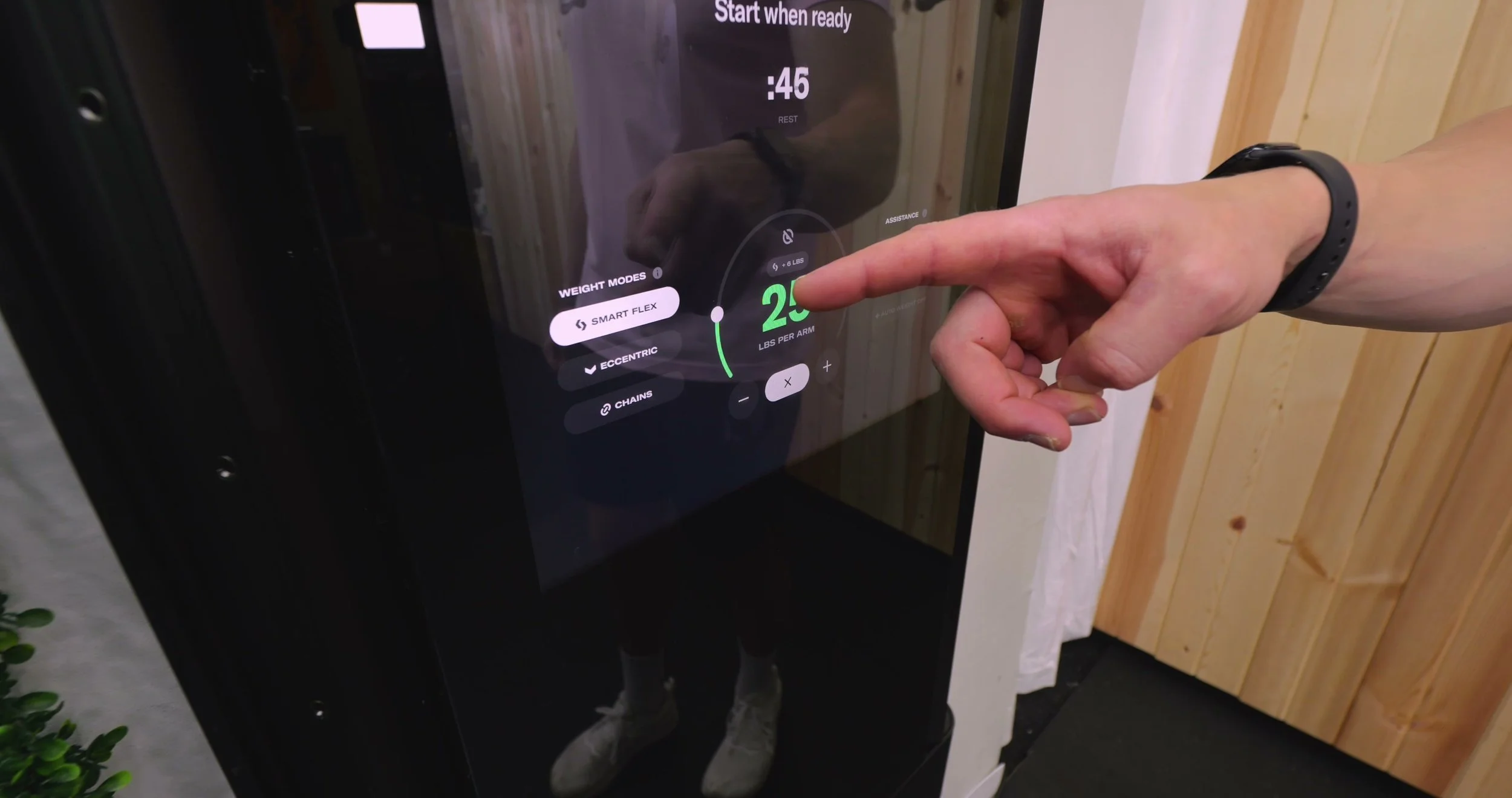 The Tonal 2 touchscreen displaying the different dynamic resistance modes