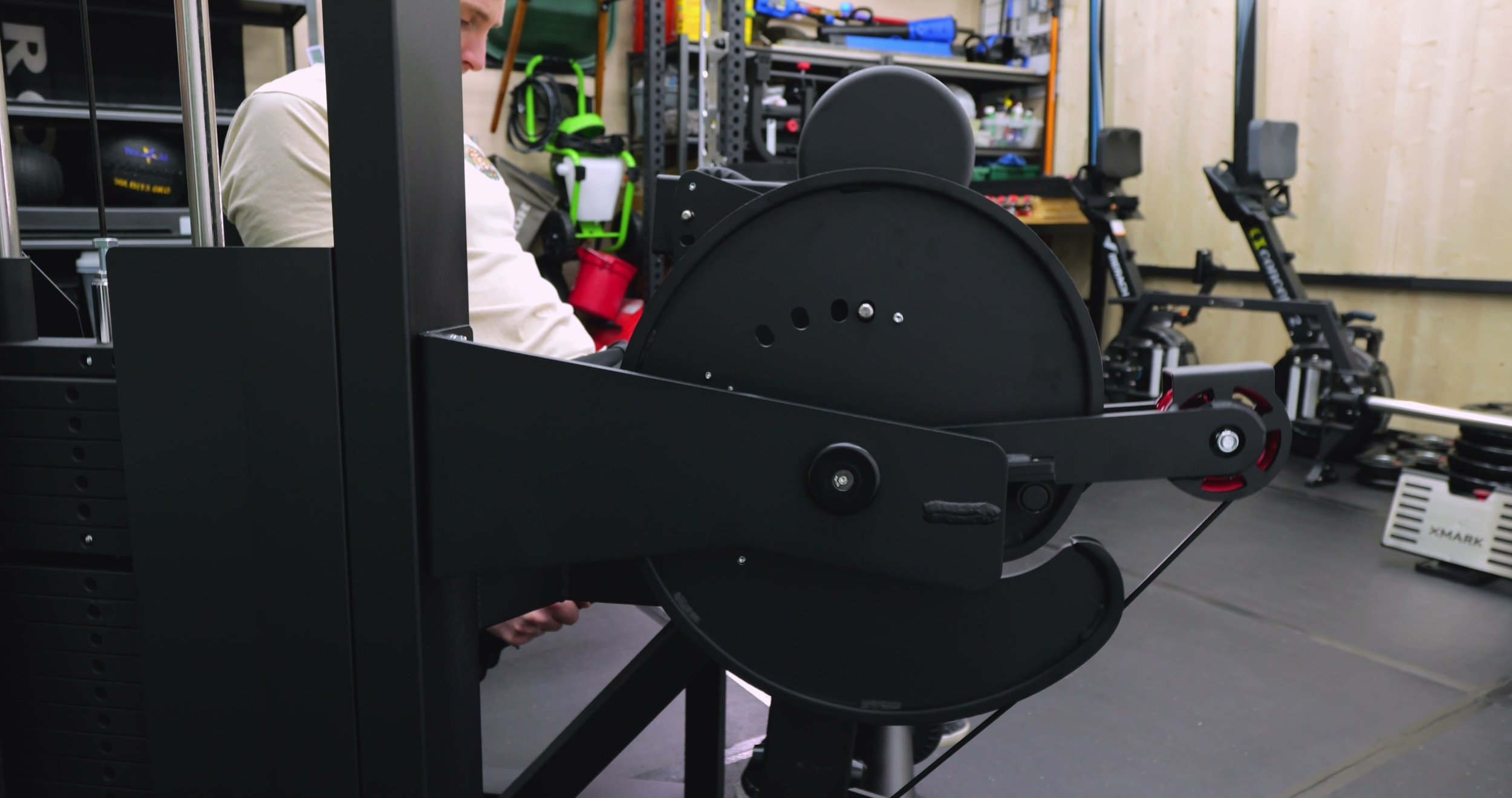 Close-up of the Titan spiral cam and cable routing