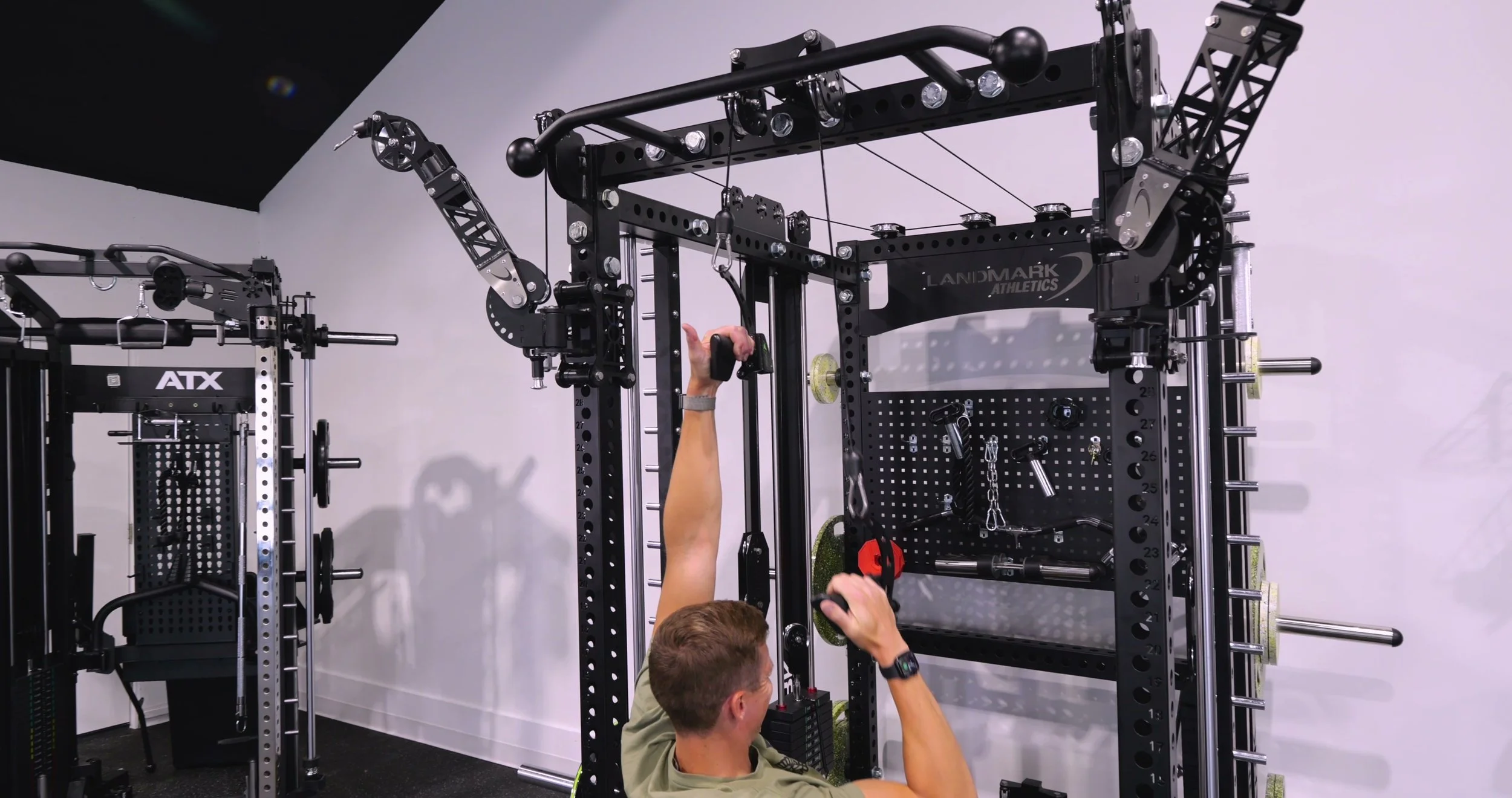The dedicated center lat pulldown station showing the dual cable connection