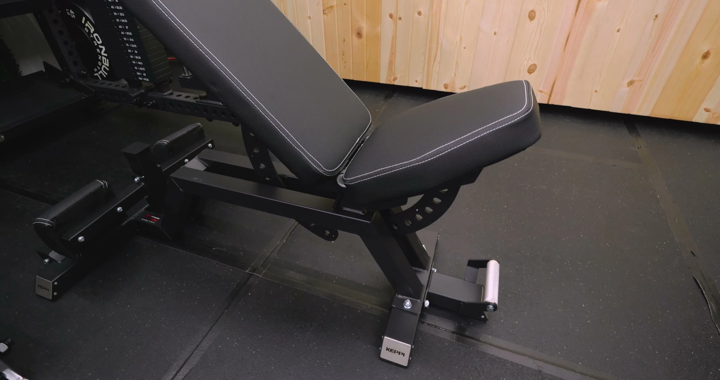 Keppi 6000 seat gap and pad width shown from above