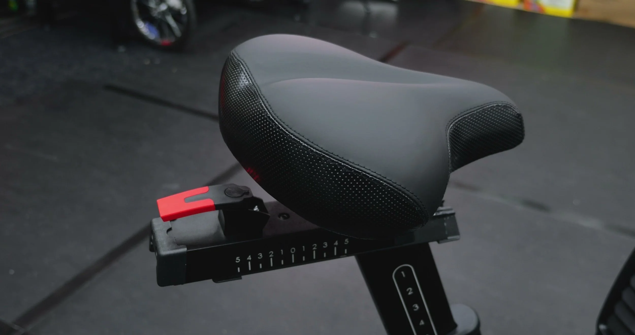 xmark cat 5 hurricane seat lever and tilt adjustment detail