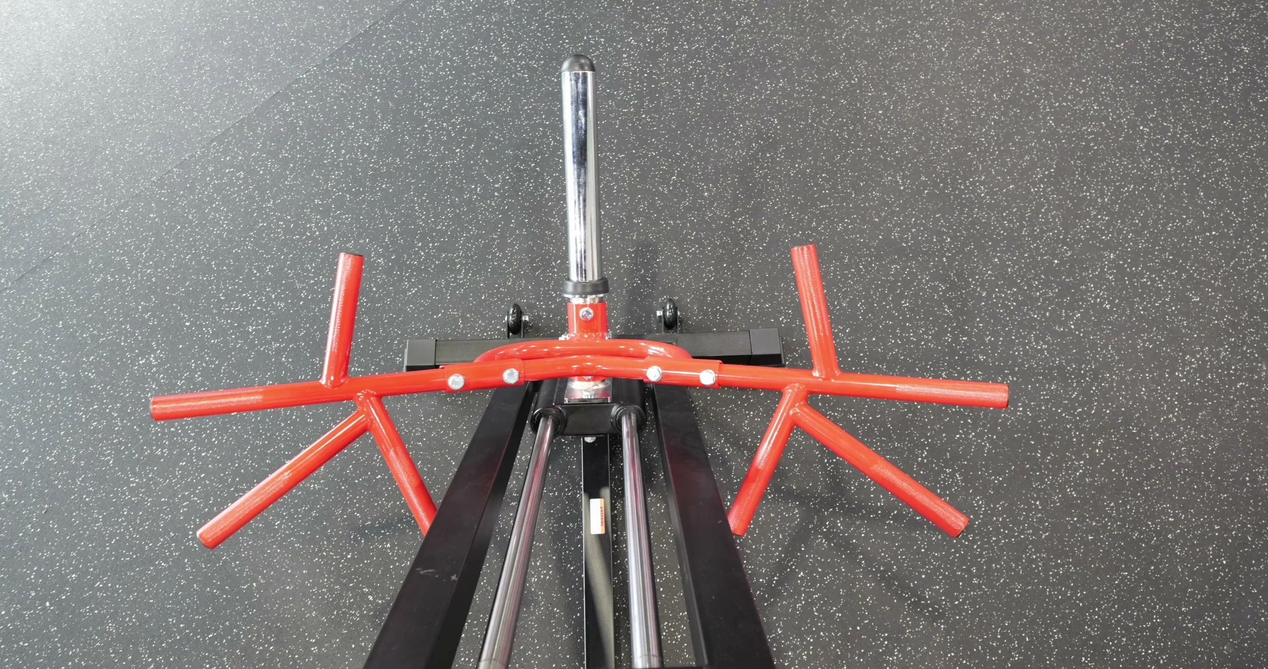 Weight horn on the Mikolo S7 loaded with plates