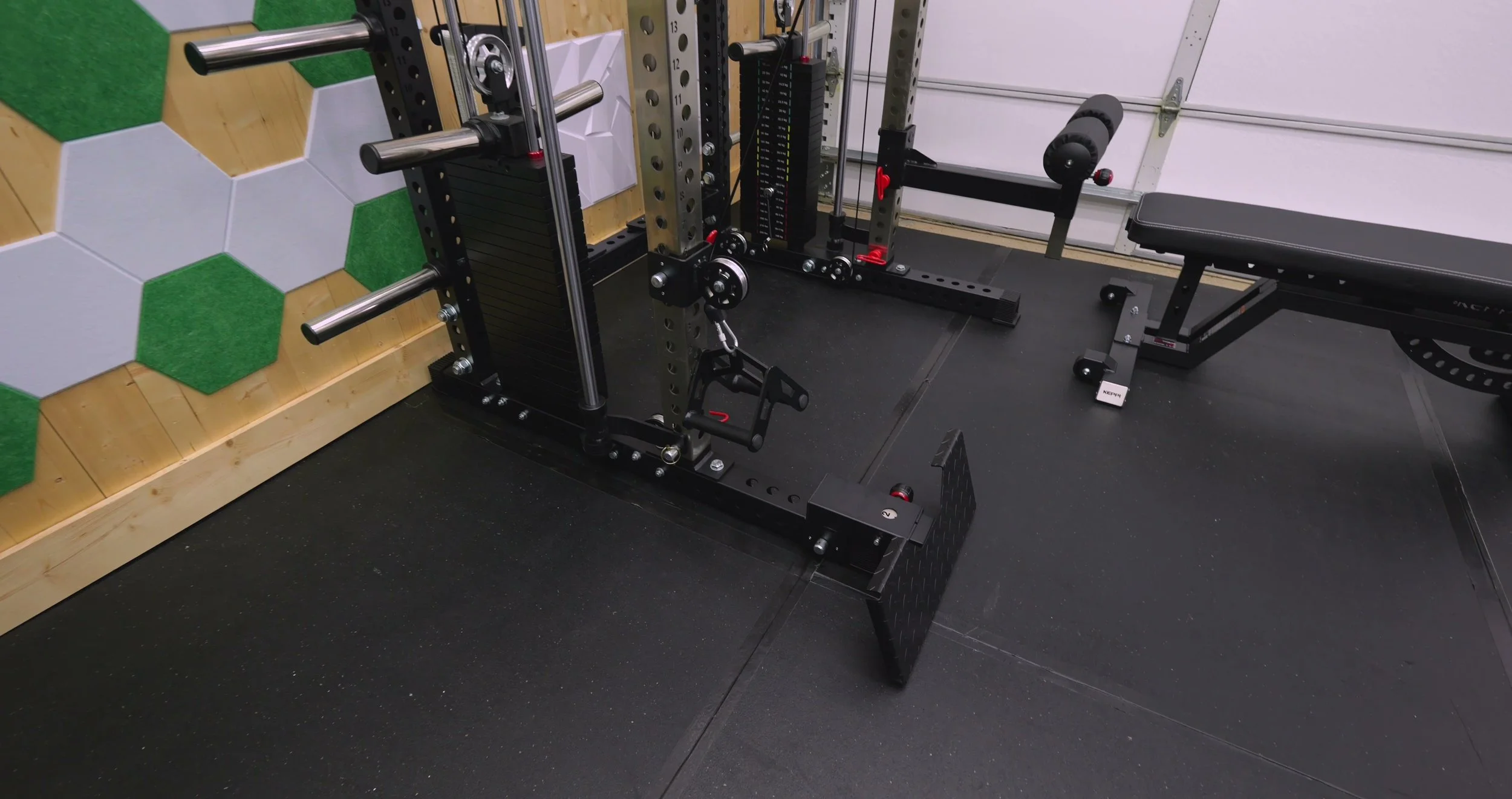 Maxum X1 low row foot plate and added pulley setup for cable rows