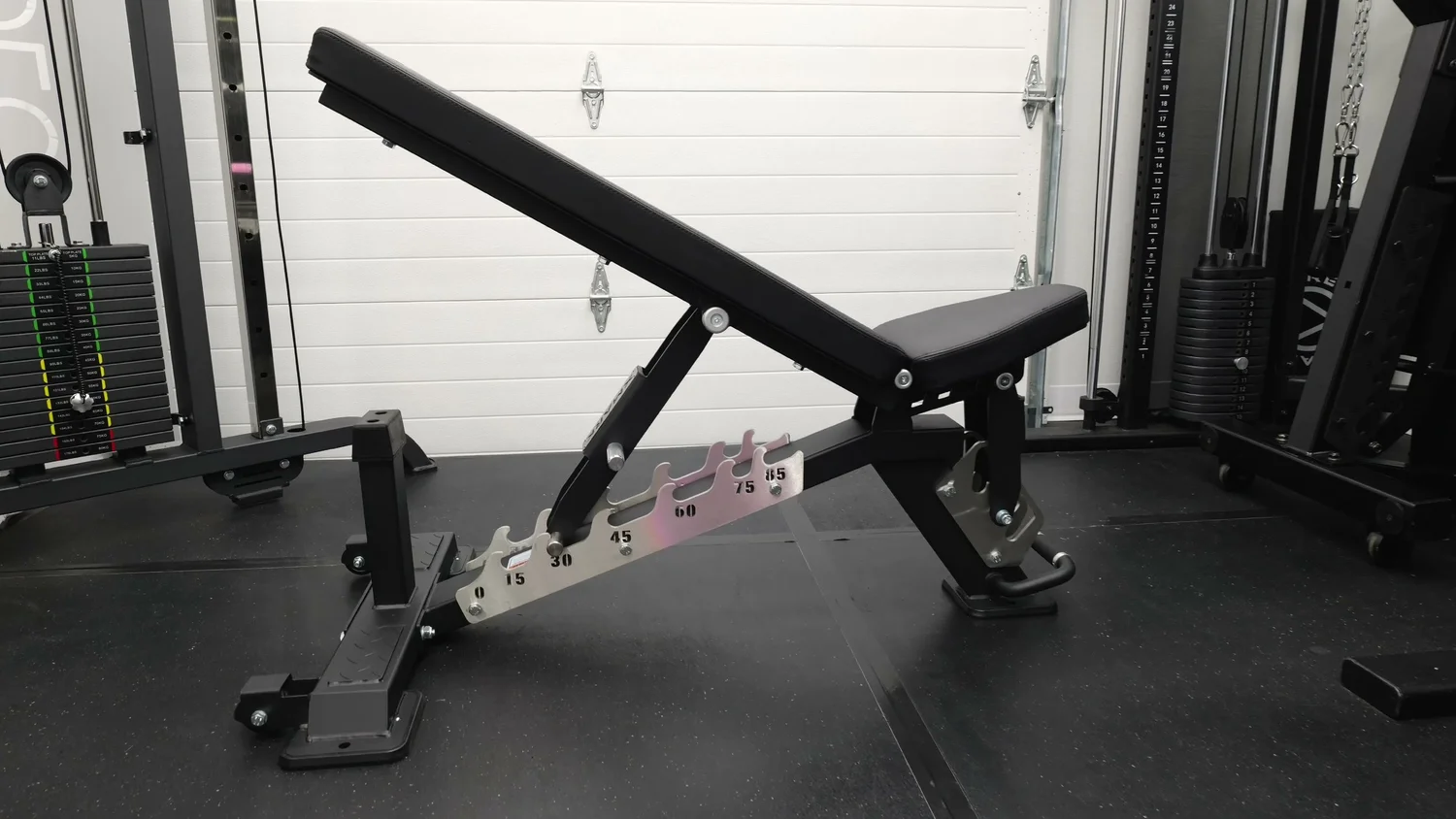 Xmark Square XMARK Black Diamond Bench Review – Compact, Stable, Pricey — The Jungle ...