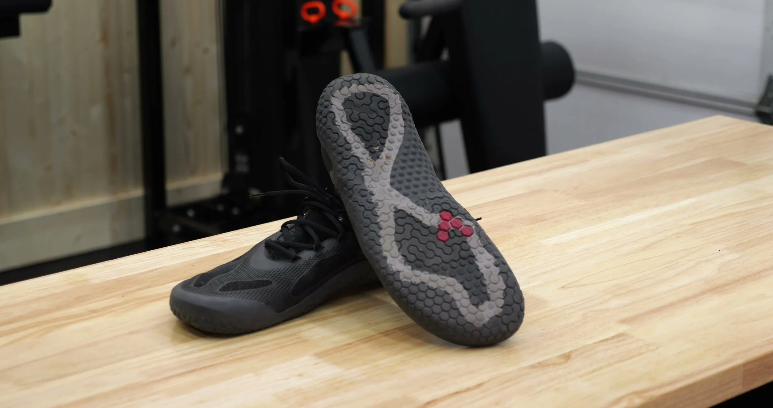 vivobarefoot motus strength upper mesh and reinforced sidewalls close-up