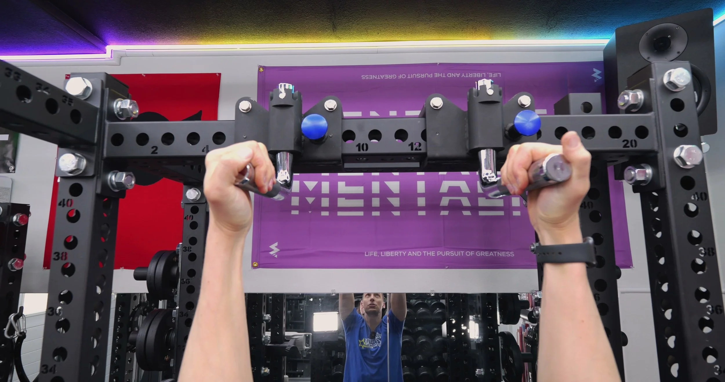 Rotating knurled pull-up grips on AntaFit Raven Handle