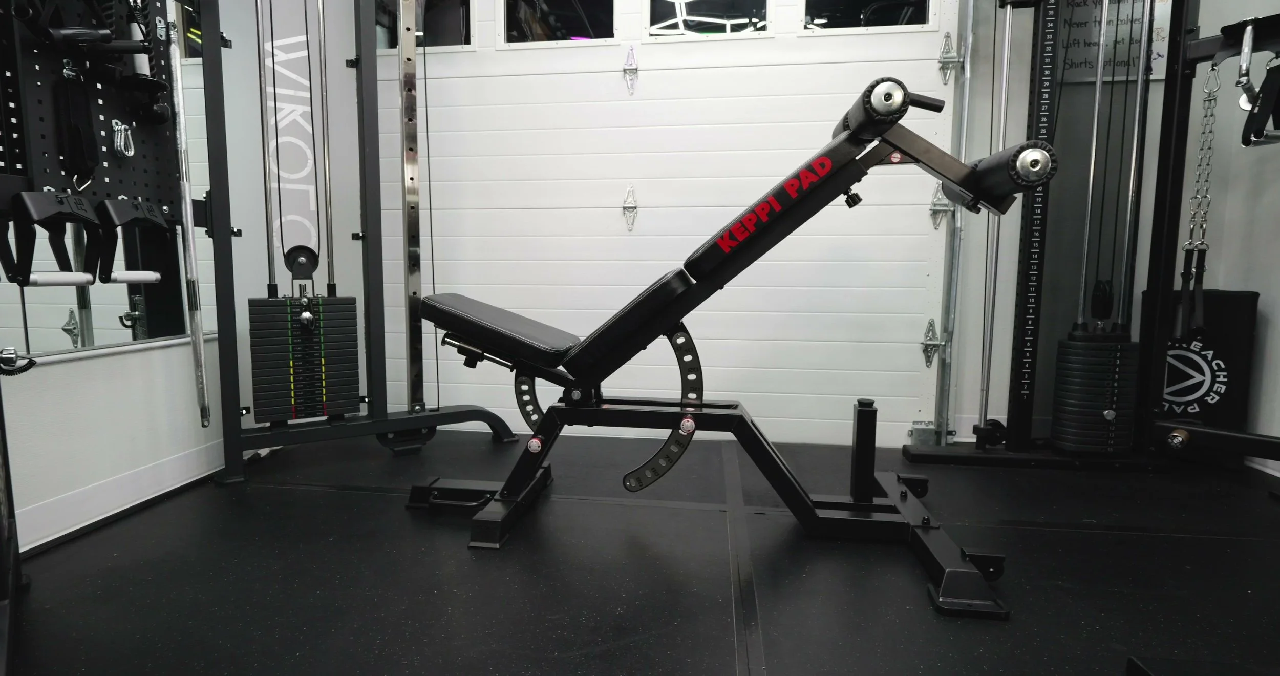 Keppi Weight Bench 5000 in a home gym