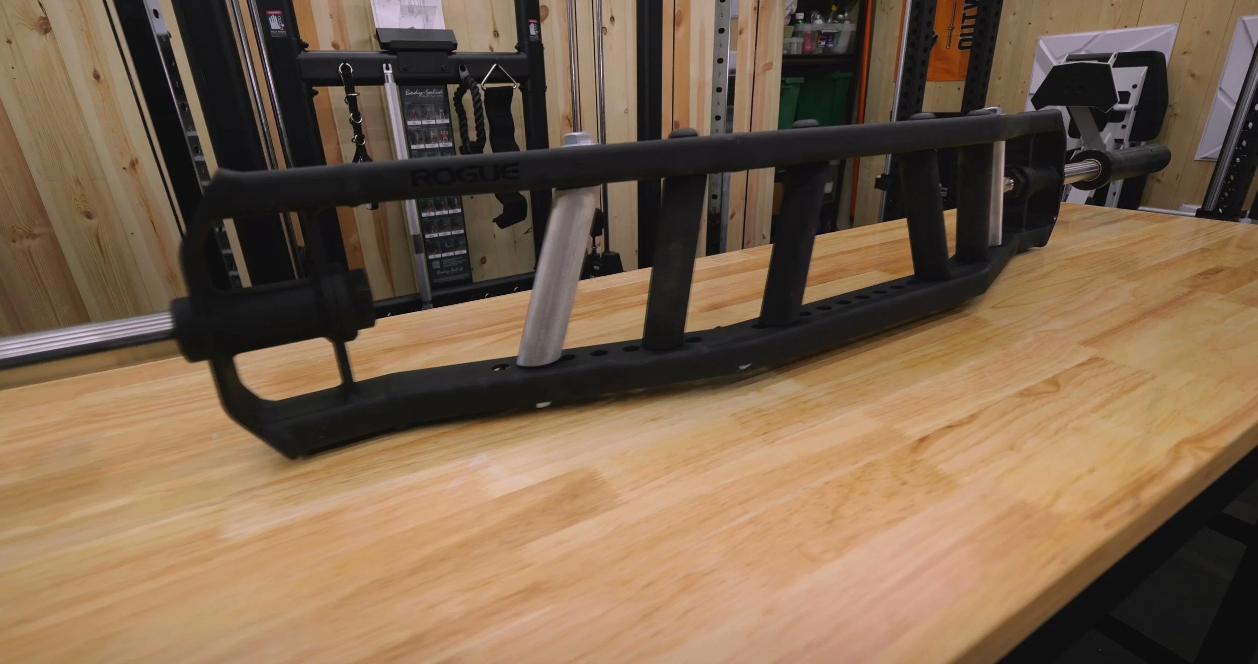 rogue mg-4cn bar with adjustable angled handles installed
