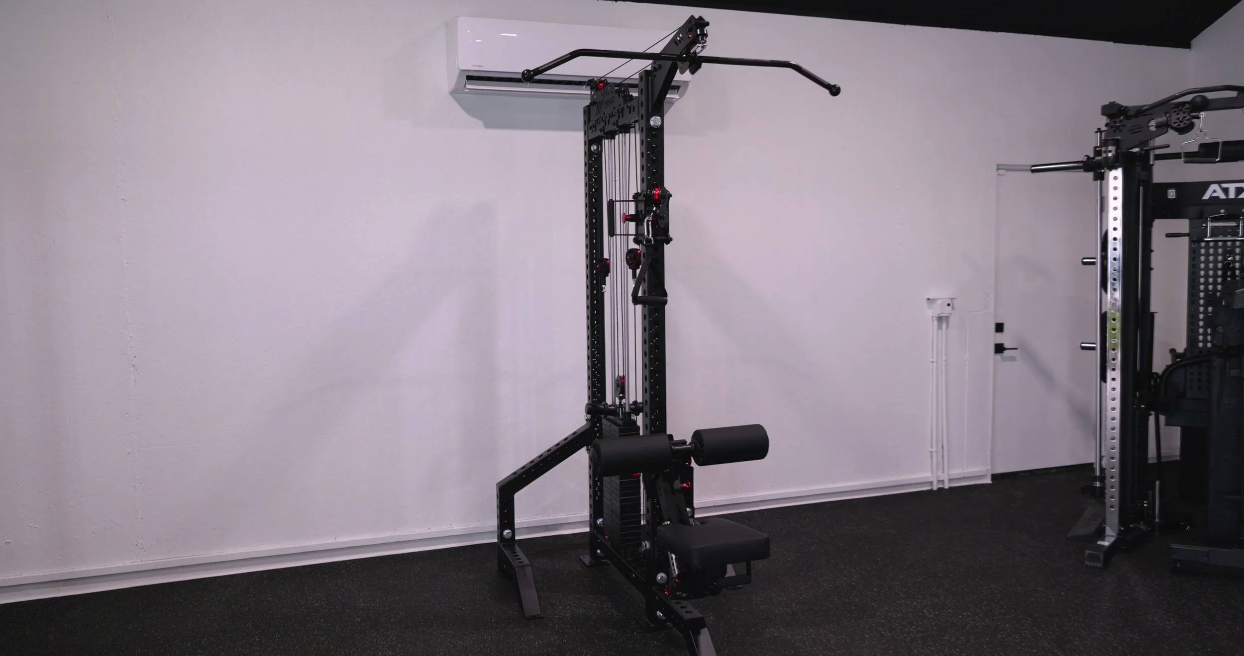 Fringe Sport Cloverfield standalone cable tower with single stack and front trolley