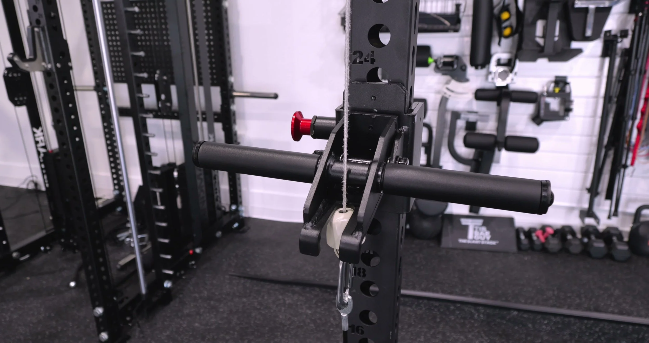 The flip-down handle and weight stopper mechanism on the Fringe Sport Kodiak