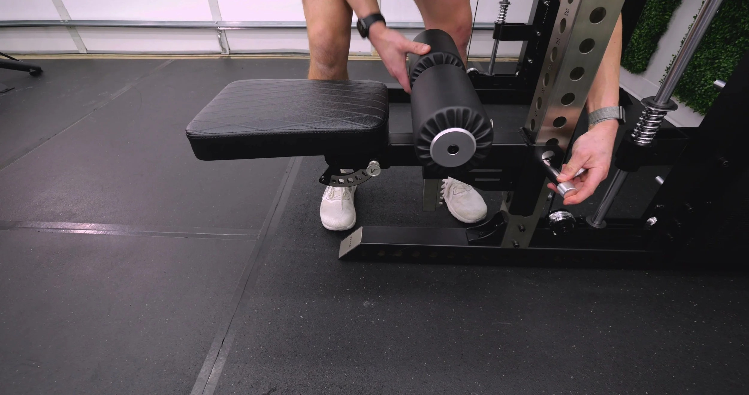 Vesta lat pulldown seat attachment mounted inside the rack under top pulley