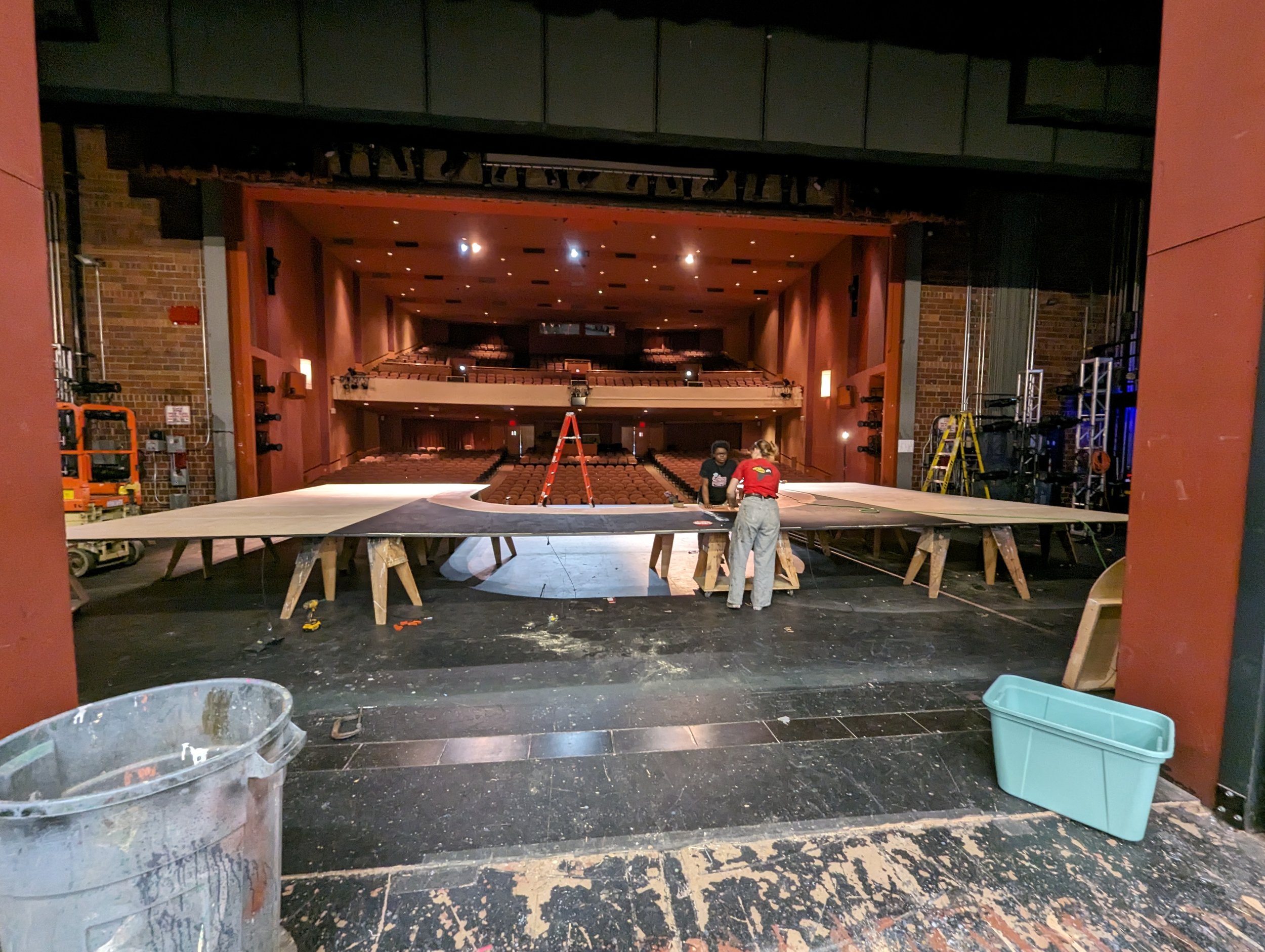 Assembly of the back wall