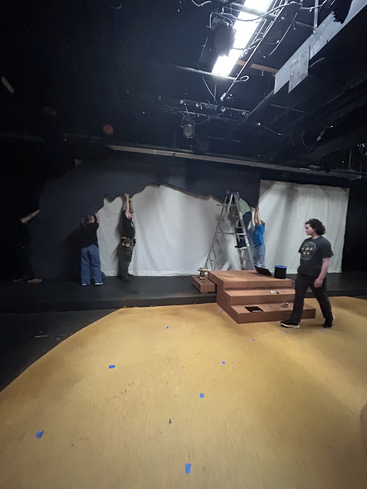 Installing the back wall