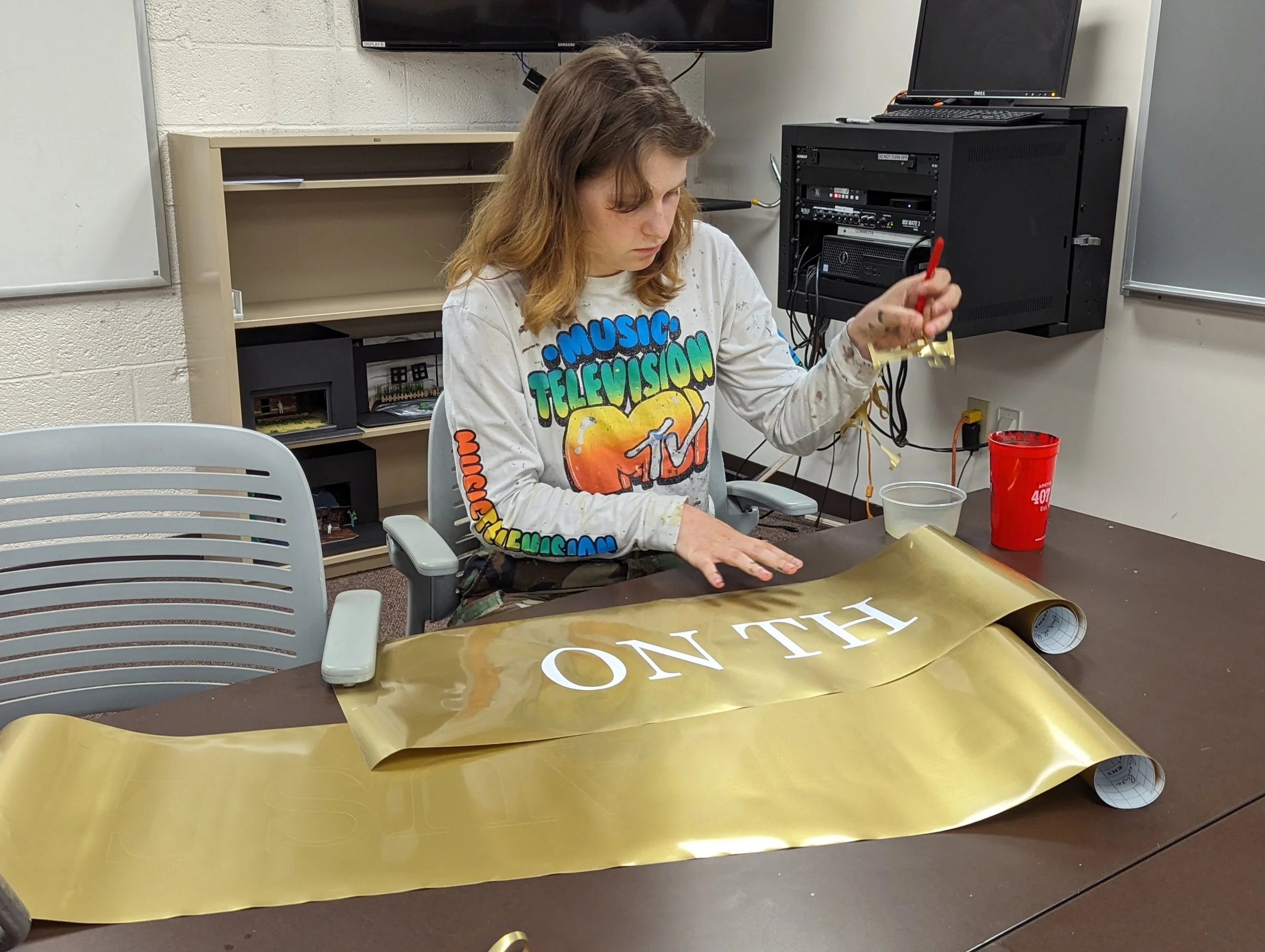 Cricut-ing vinyl for the practical light boxes 