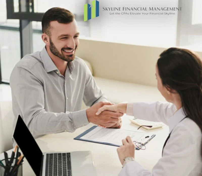 What Is the Difference Between a Bookkeeper and an Accountant?