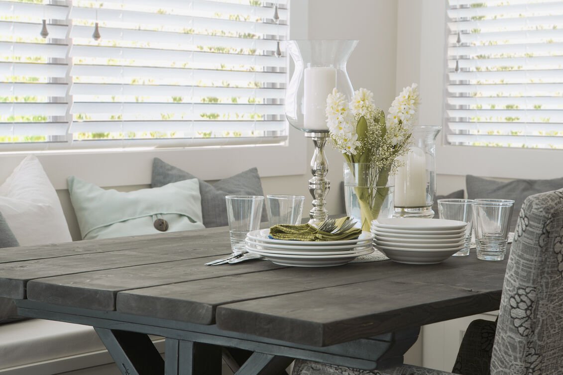 Venetian-Blind-Casual-Dining_optimized_250.jpeg