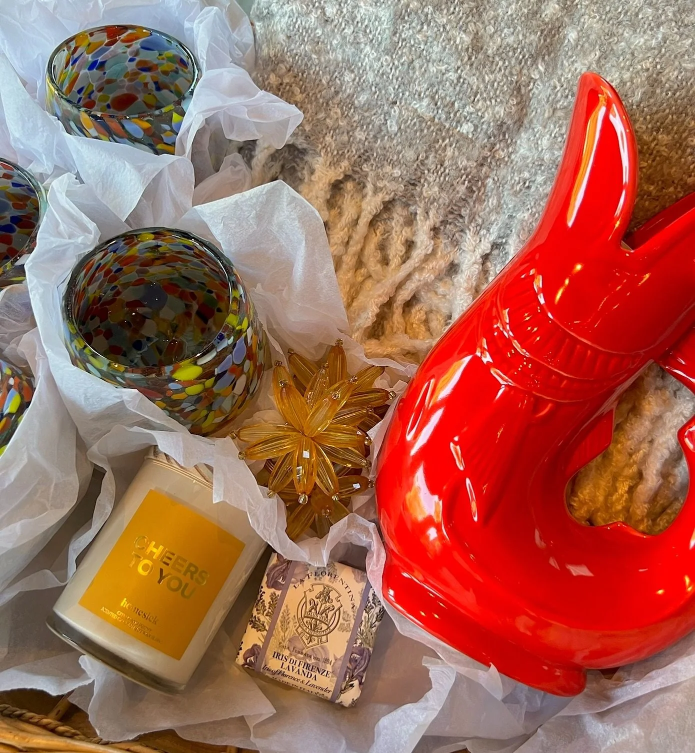 This basket is screaming fall, and we&rsquo;re loving it. ❤️