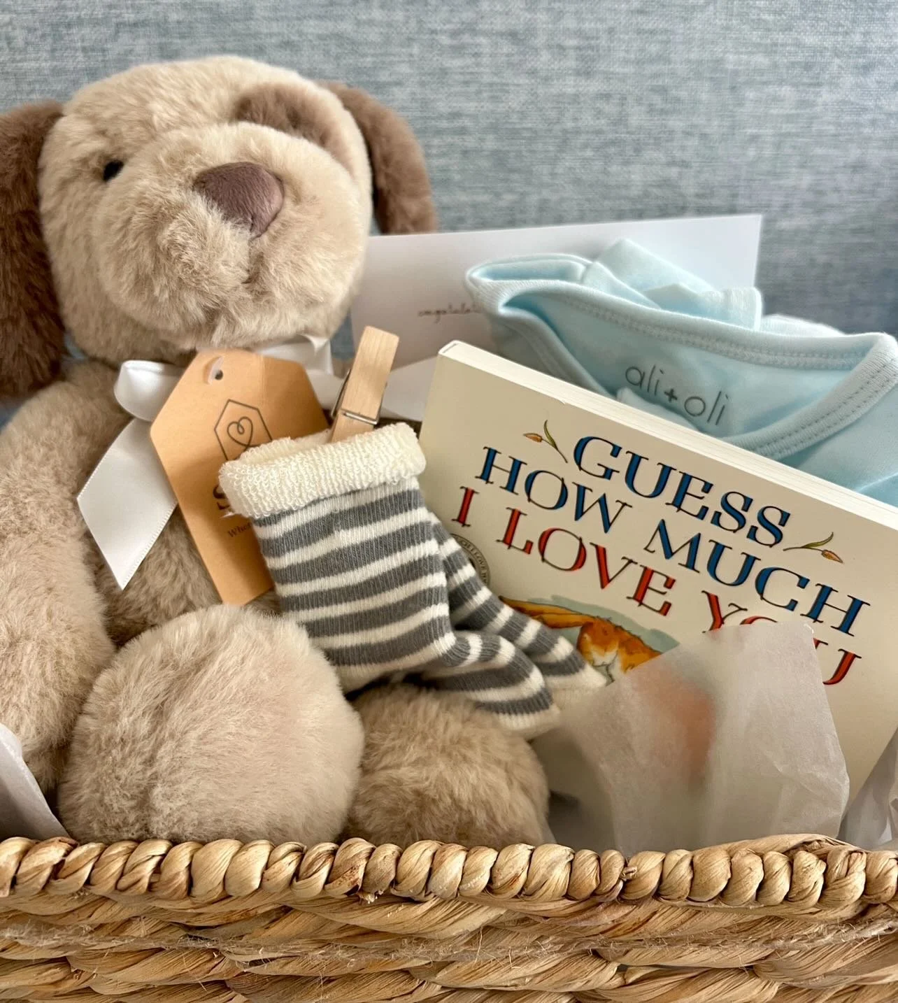 Show the newest little love in your life just how much you love them with a baby basket 💙