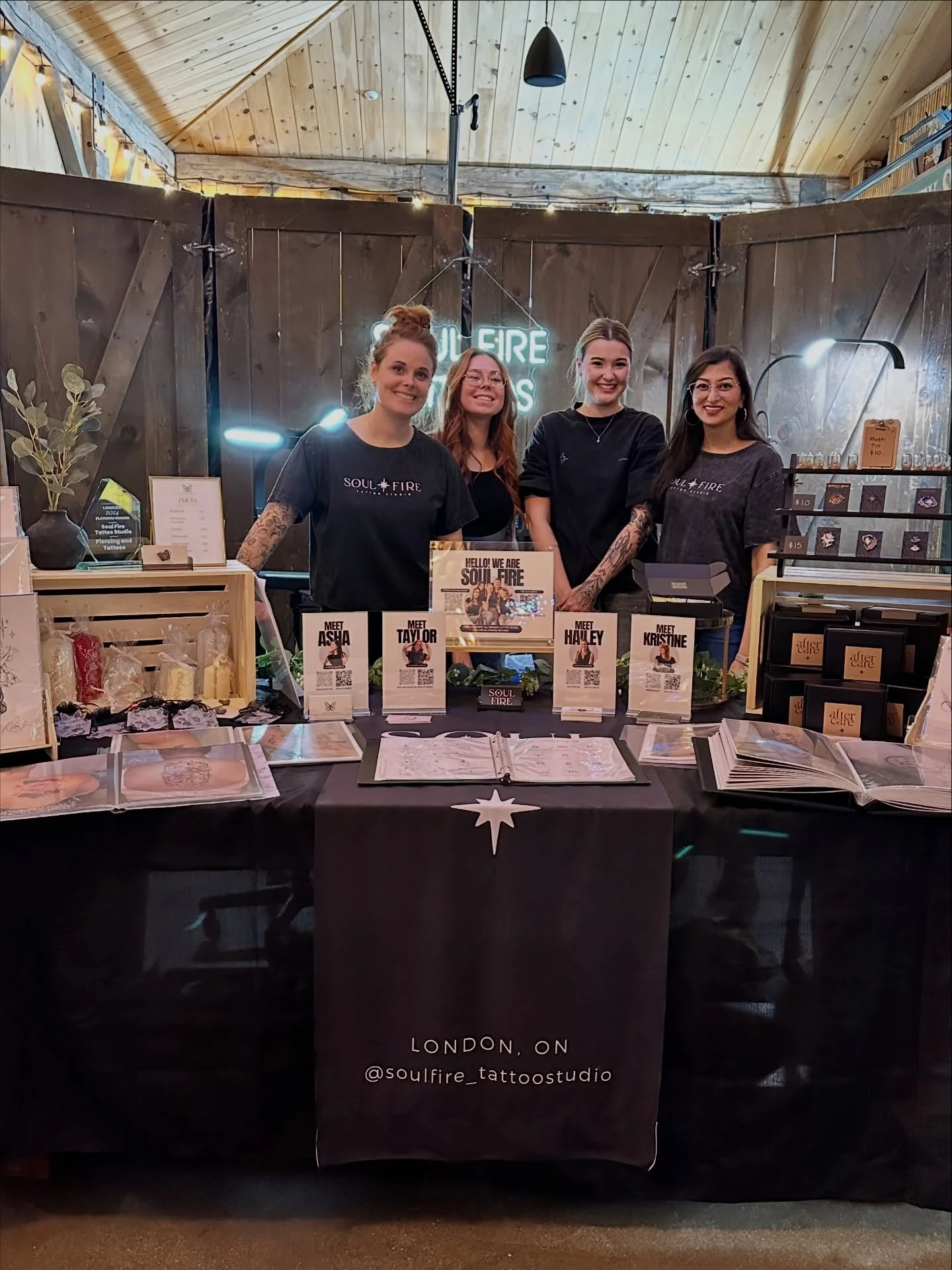 ❄️ W I D D E R  W O N D E R L A N D ❄️
We had the best time at @widder_station last weekend for their Winter Market! We got to meet so many new faces, and we&rsquo;re so grateful for everyone who stopped by for a tattoo. We ended up doing over 40 tat
