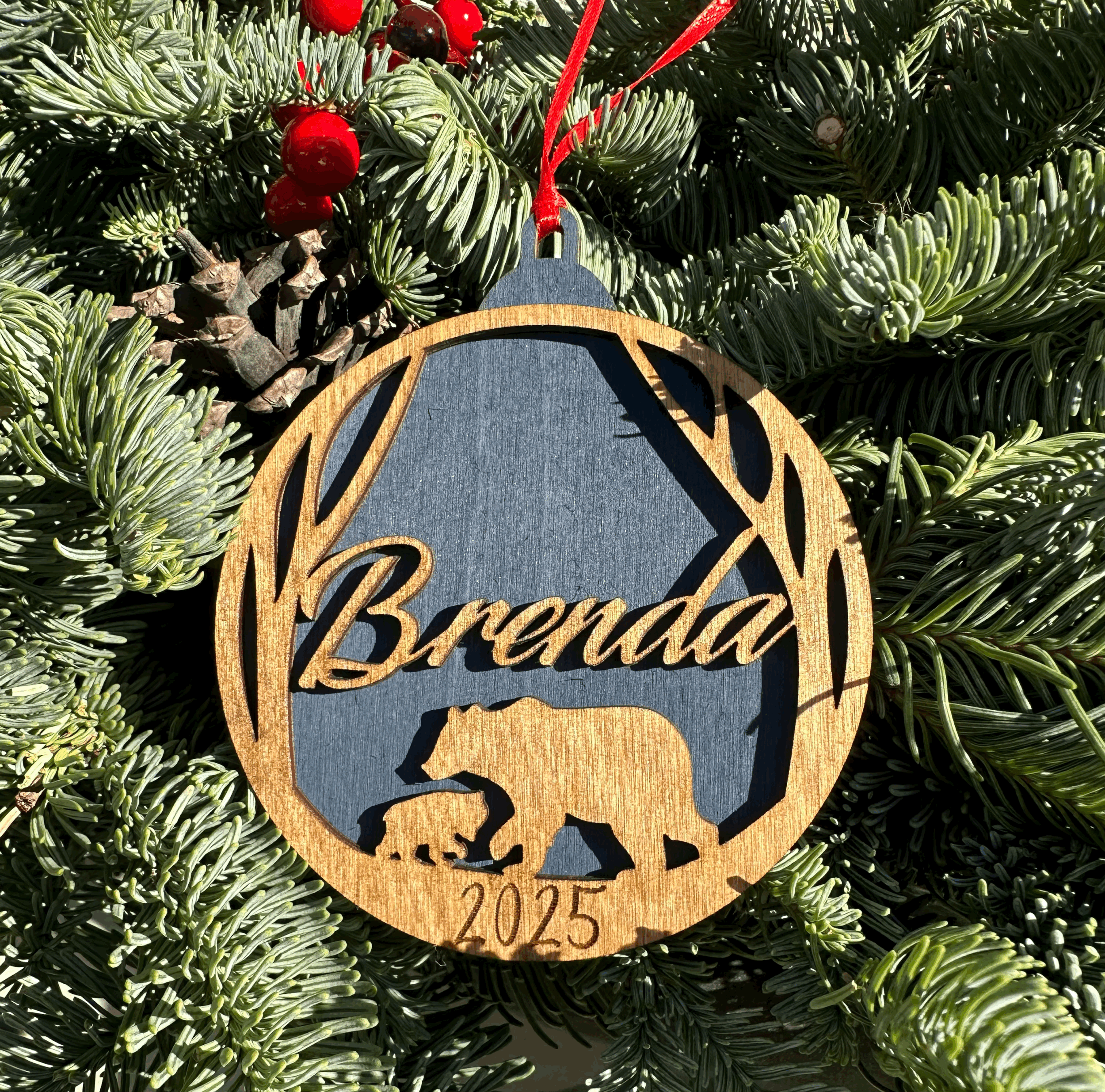 Personalized 2025 Annual HMbyB Ornament Offering