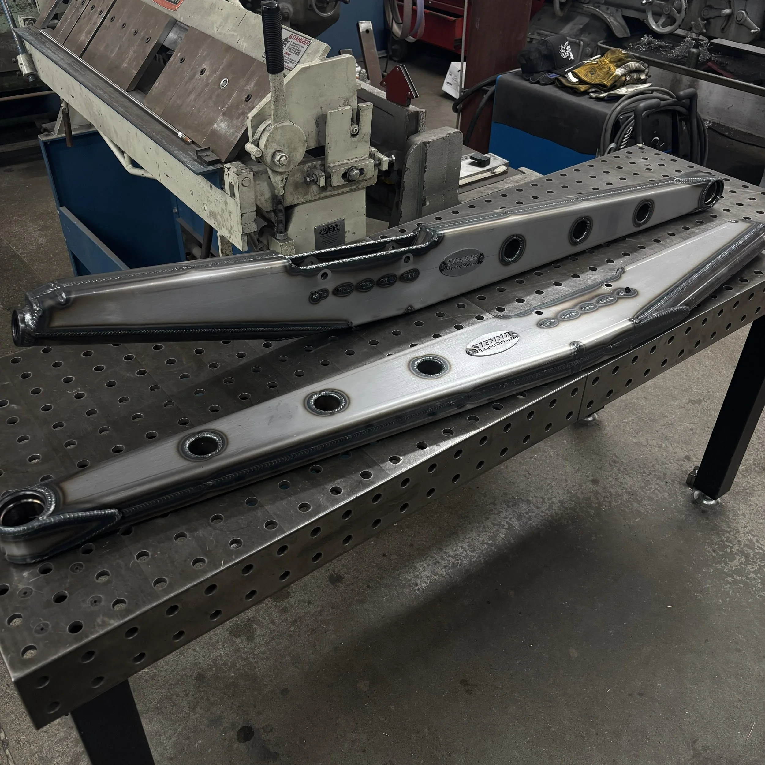 60" Trailing Arm