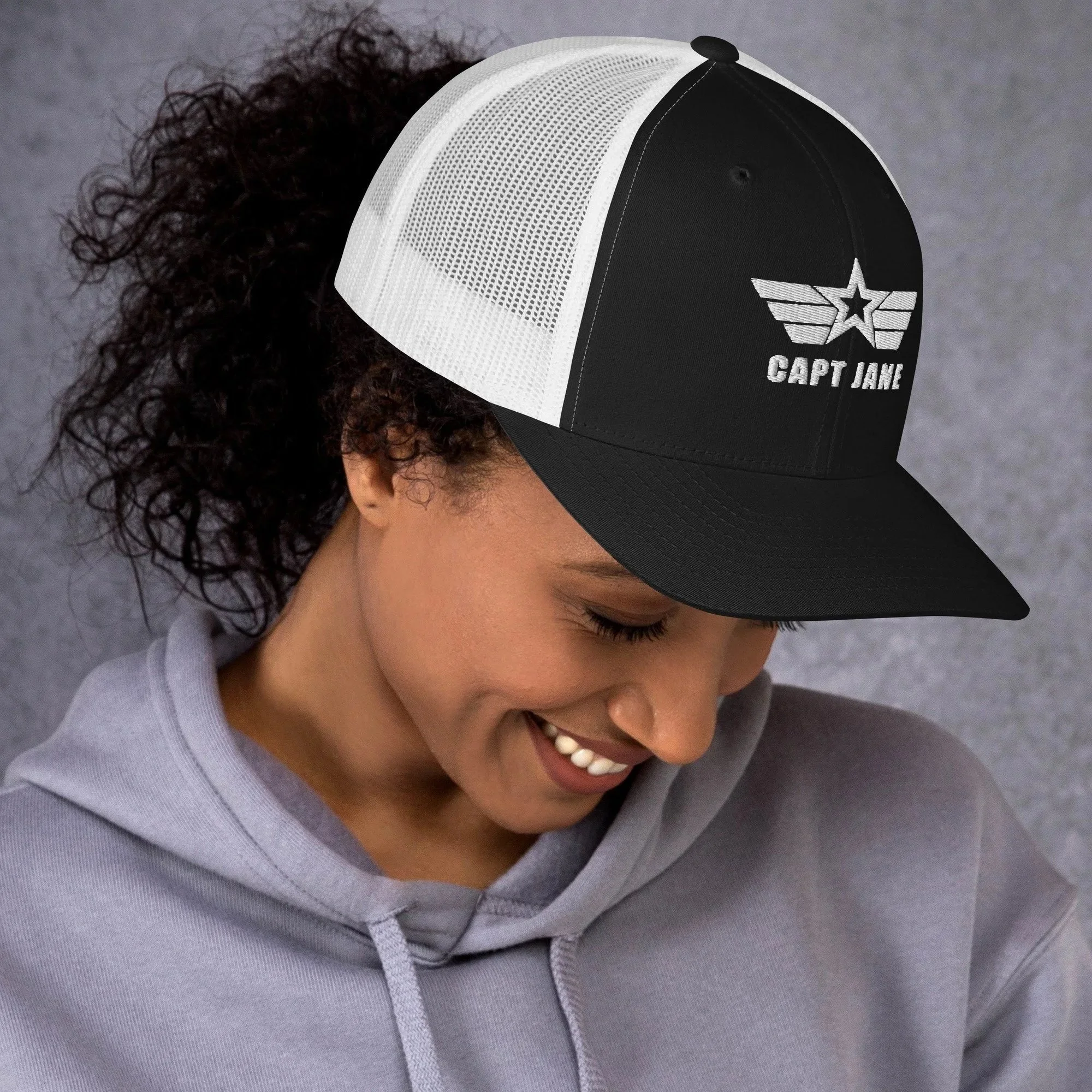 retro-trucker-hat-black-white-right-67219eaad7e47.jpg