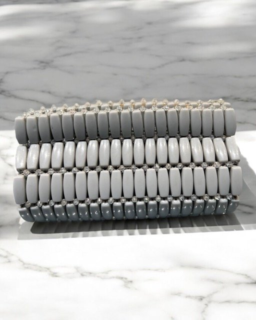 pochette_grise en perles 1lookbyade.jpeg
