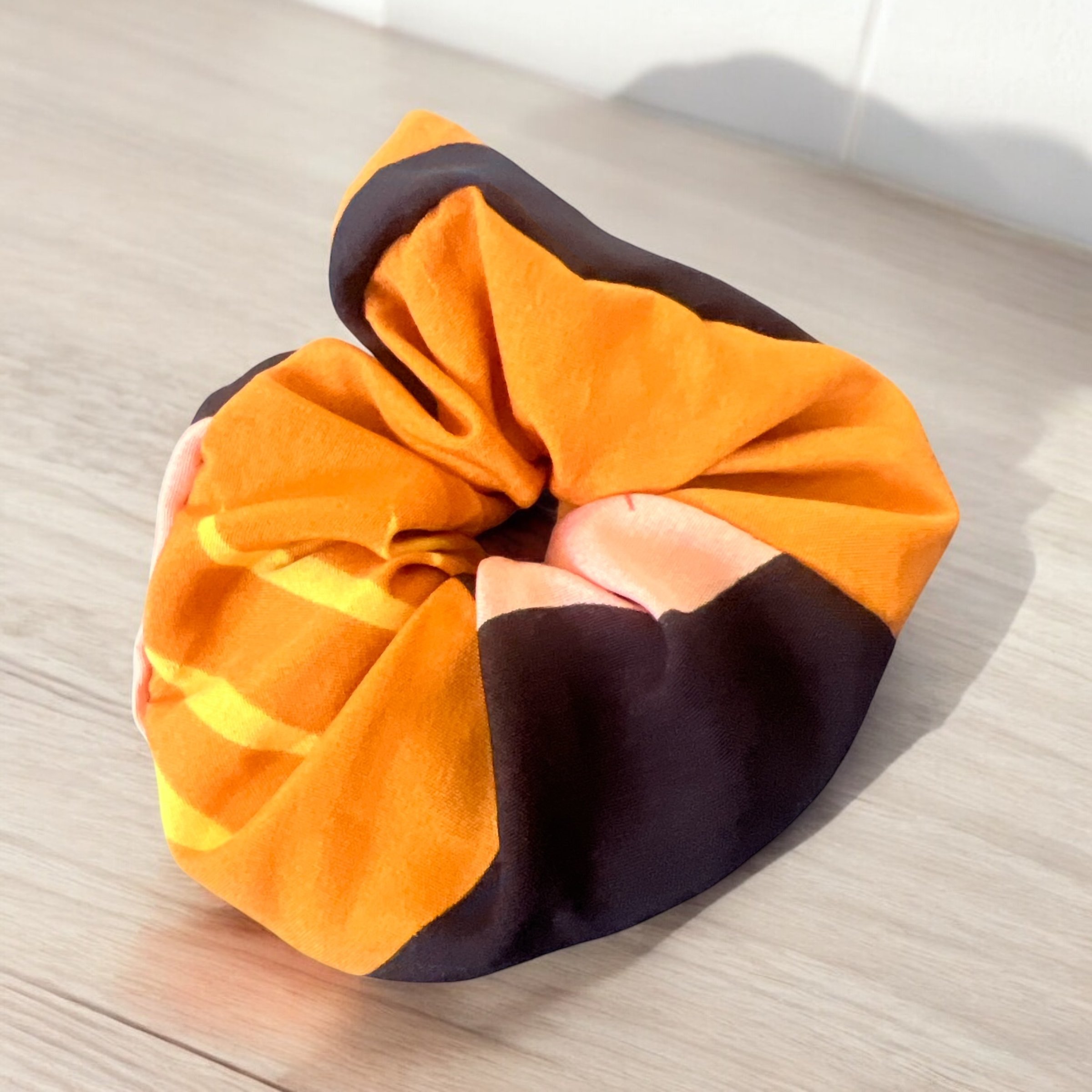Mini Chouchou OJU INA en tissu coton – Édition artisanale