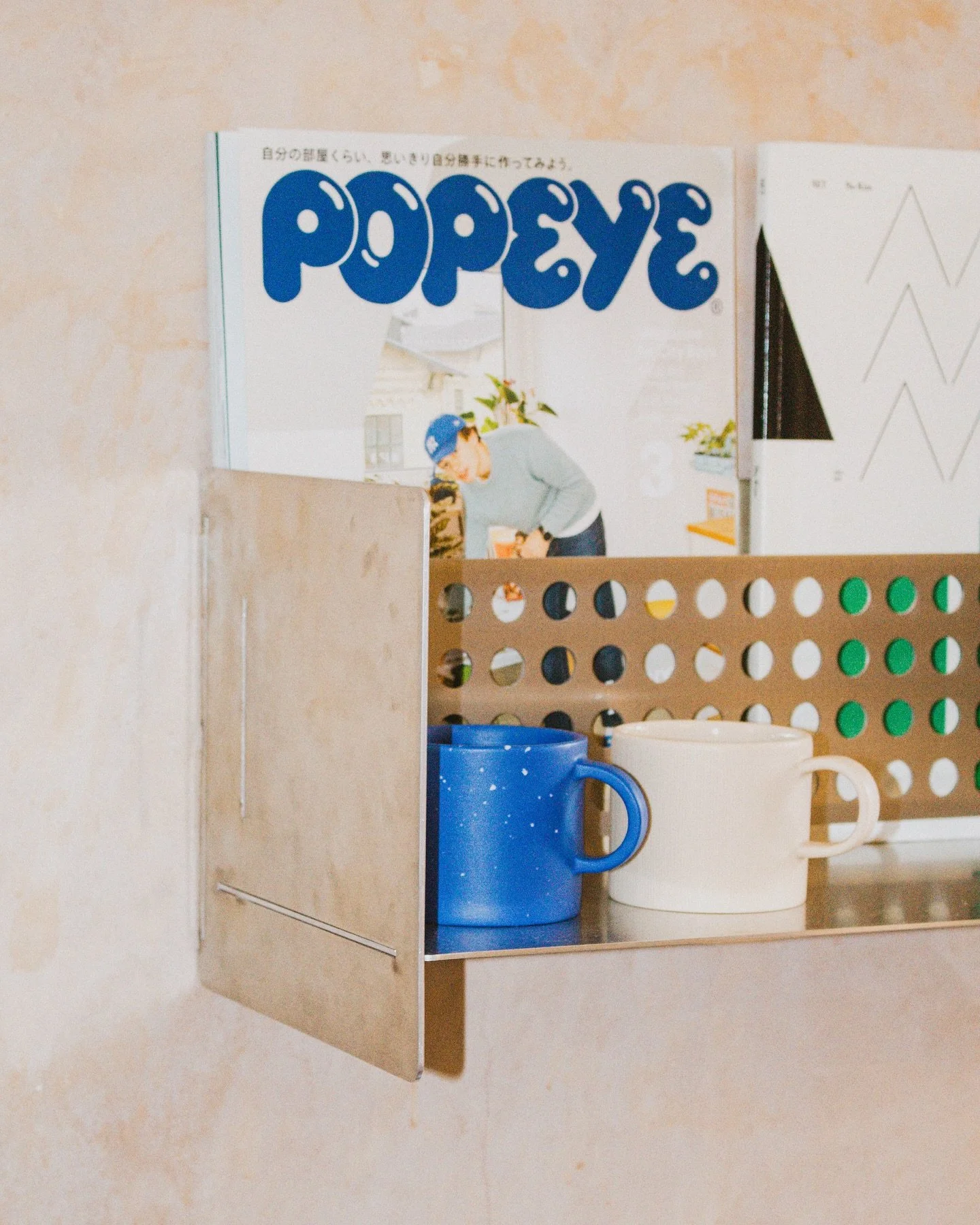 &ldquo;A SHELF&rdquo; - A place to display your treasures, collections, artifacts and objects. Made with 5 pieces of laser cut Aluminium slotted together and welded - coming soon!
-
-
#interi&oslash;r #furniture #design #aluminium #brutalism #archite