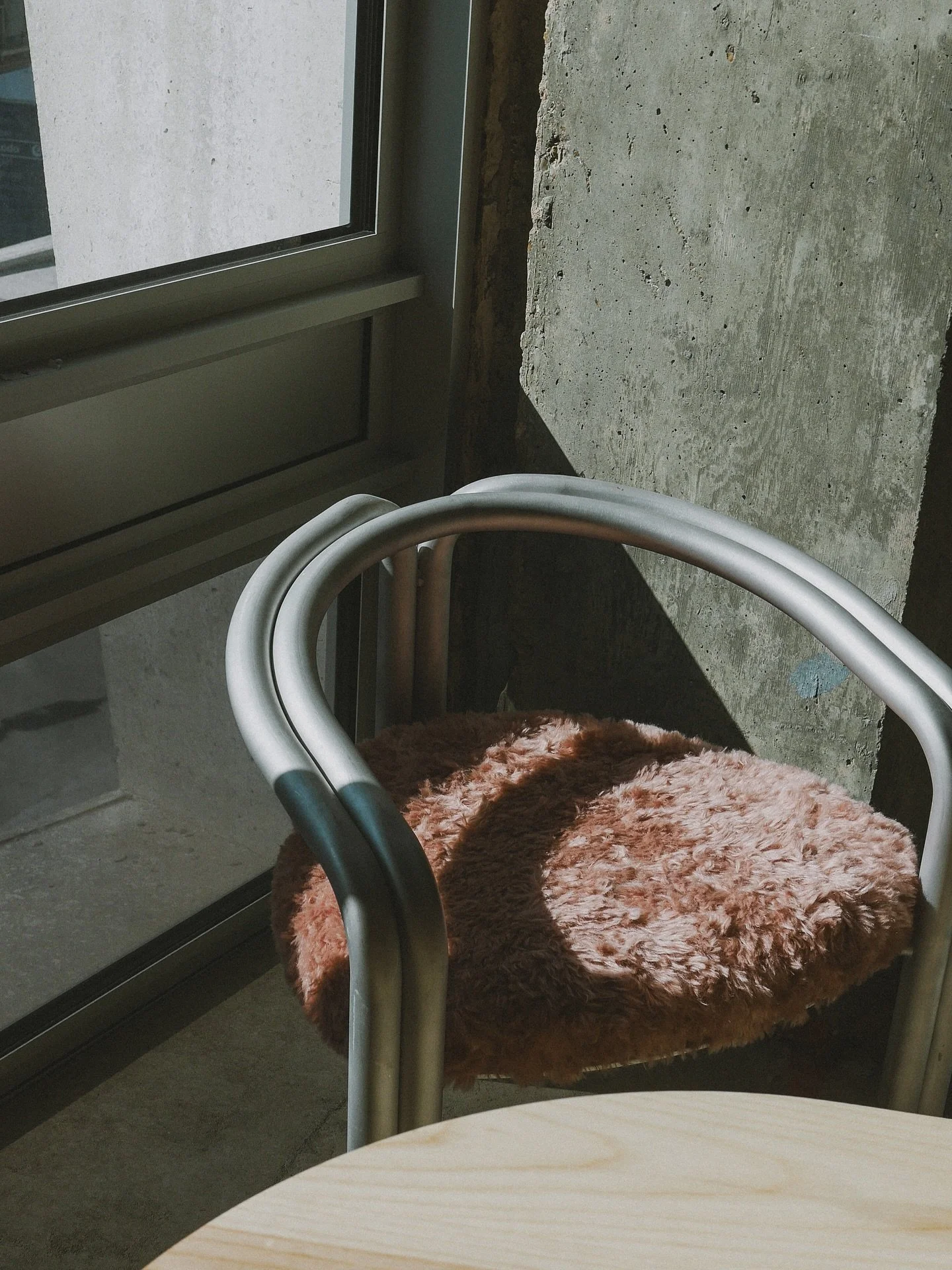 Duo - a protoype for now, got a lot of attention at @materialmatters.design - The aluminium chair will be offered in limited batches using offcut and waste fabrics that would of otherwise be binned. This one is in Argo by @kvadratrafsimons 😍 #troubl
