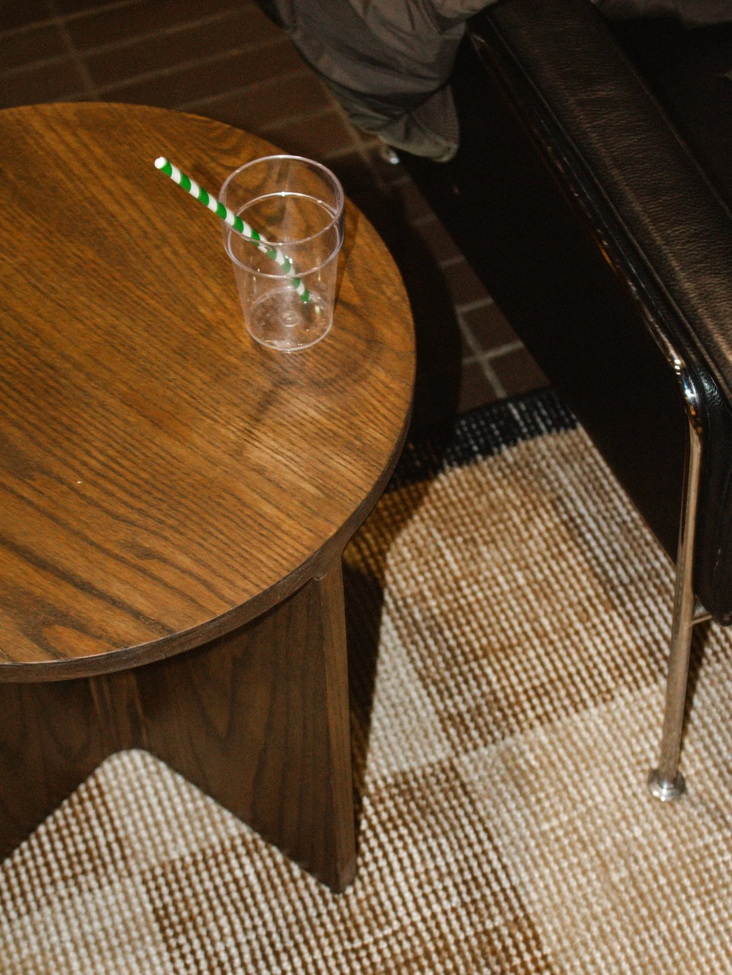 Trouble at Arne Jacobsens St Catherine&rsquo;s College Oxford. Details of the Ox coffee table and Rene Dining table in a recent refresh of the common room designed by @iamdeanconnell - full case study coming in due course #interior #furniture #archit