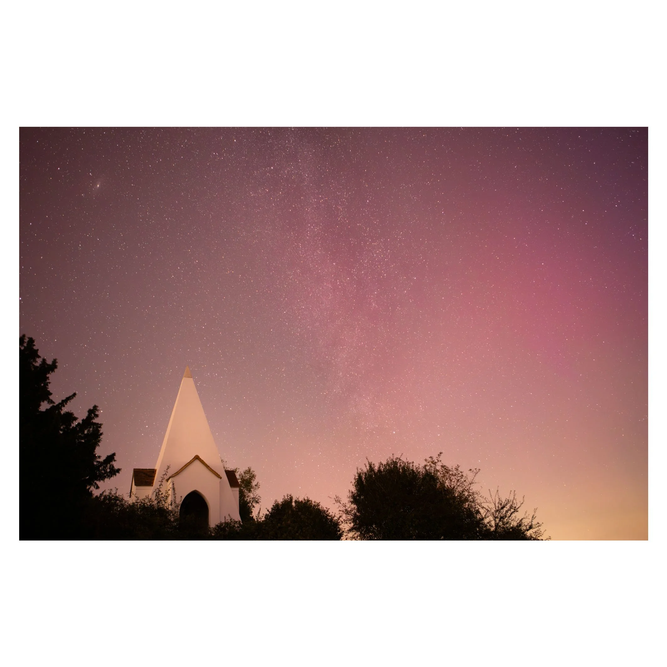 Aurora and Milky Way over Farley Mount, Hampshire