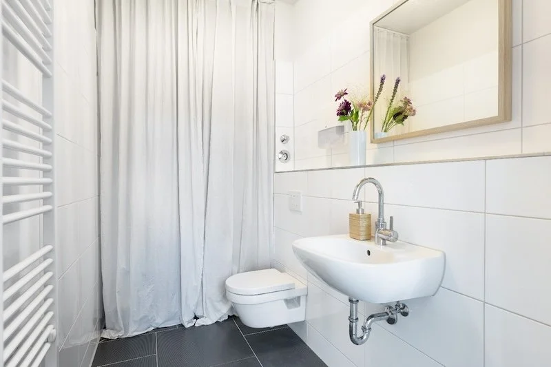 Praxis Dr. Jérôme Ruhnau Berlin Toilette.jpeg