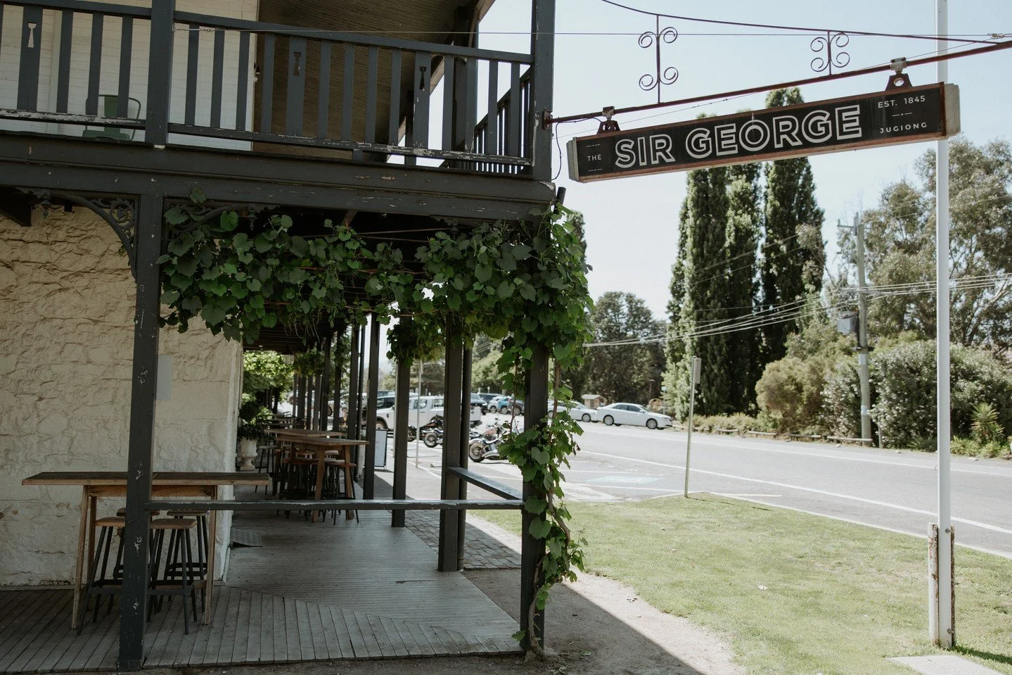Spring wedding season has us just super excited for the next one every time! 👰🏽🍃 The garden bursts forth with colour and foliage, setting up the perfect backdrop for your special day.⁠