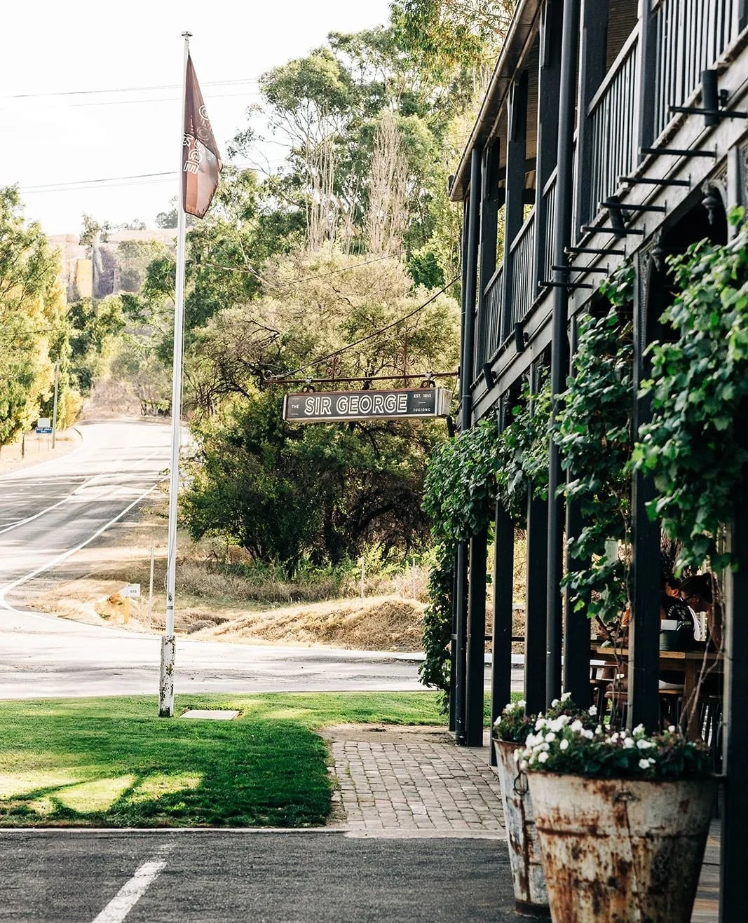 The Sir George is open everyday apart from Christmas Day &amp; Boxing Day this festive season, we're the perfect stop on the Hume Highway for travellers, but our pub is the perfect excuse to make a trip out of it!⁠
⁠
Book a table or book a room via t