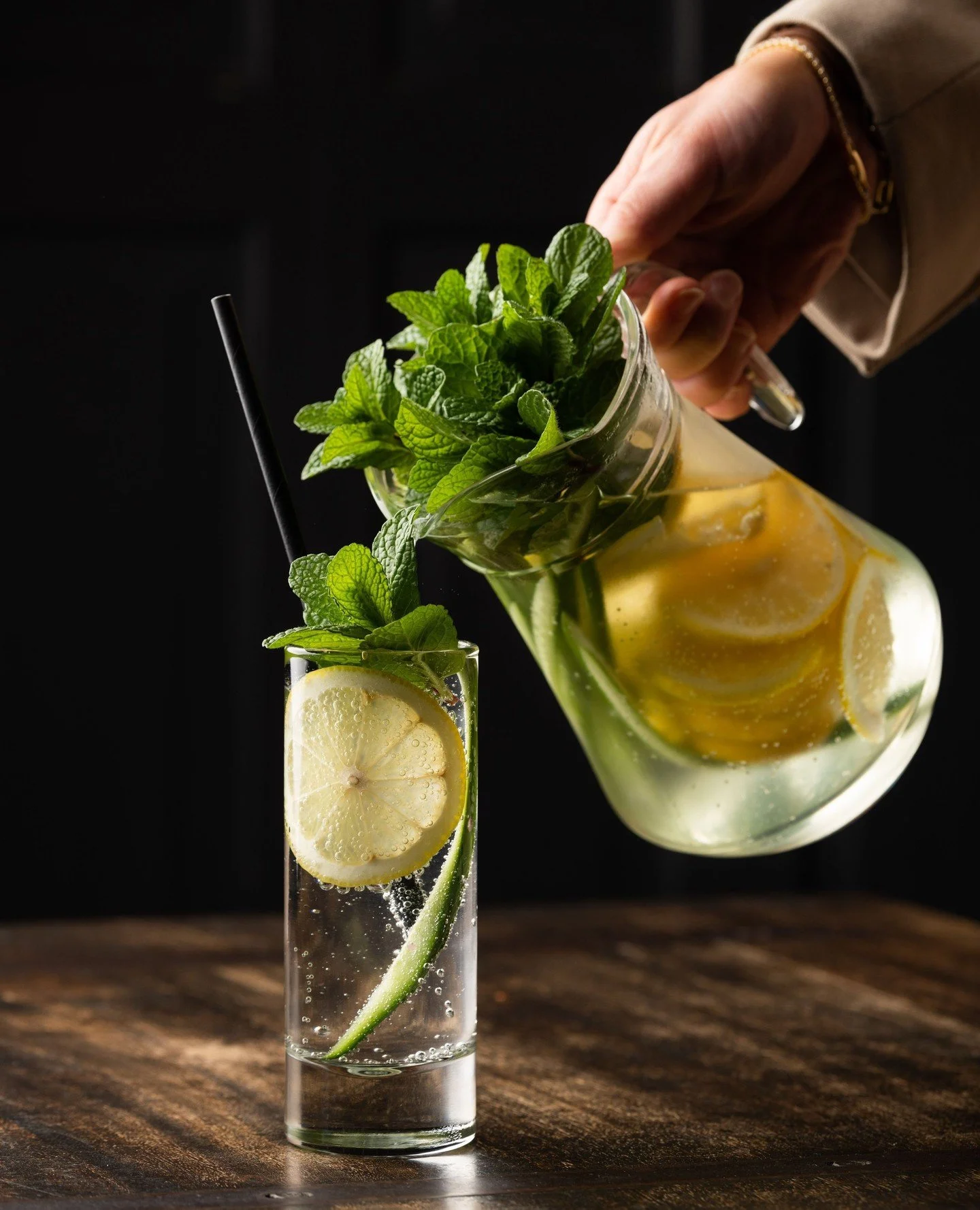 Something to cool off today...🍋⁠
⁠
#TheSirGeorge⁠
⁠