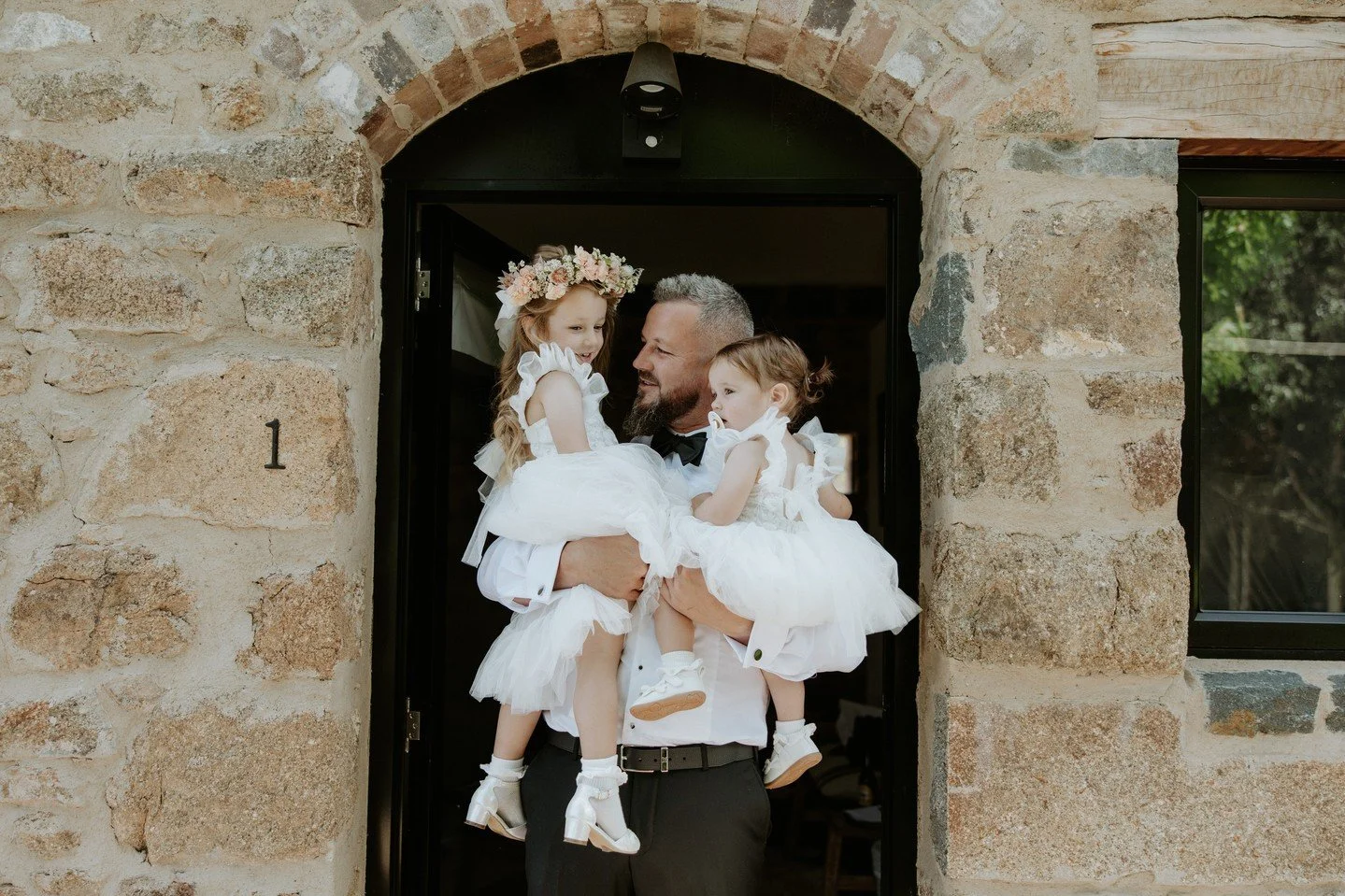 A picture-perfect setting for everyone's story. 🖤⁠
⁠
⁠
#EmmaandDaniel⁠
#SirGeorgeWeddings⁠
⁠
Photographer: @_emmahampton_⁠