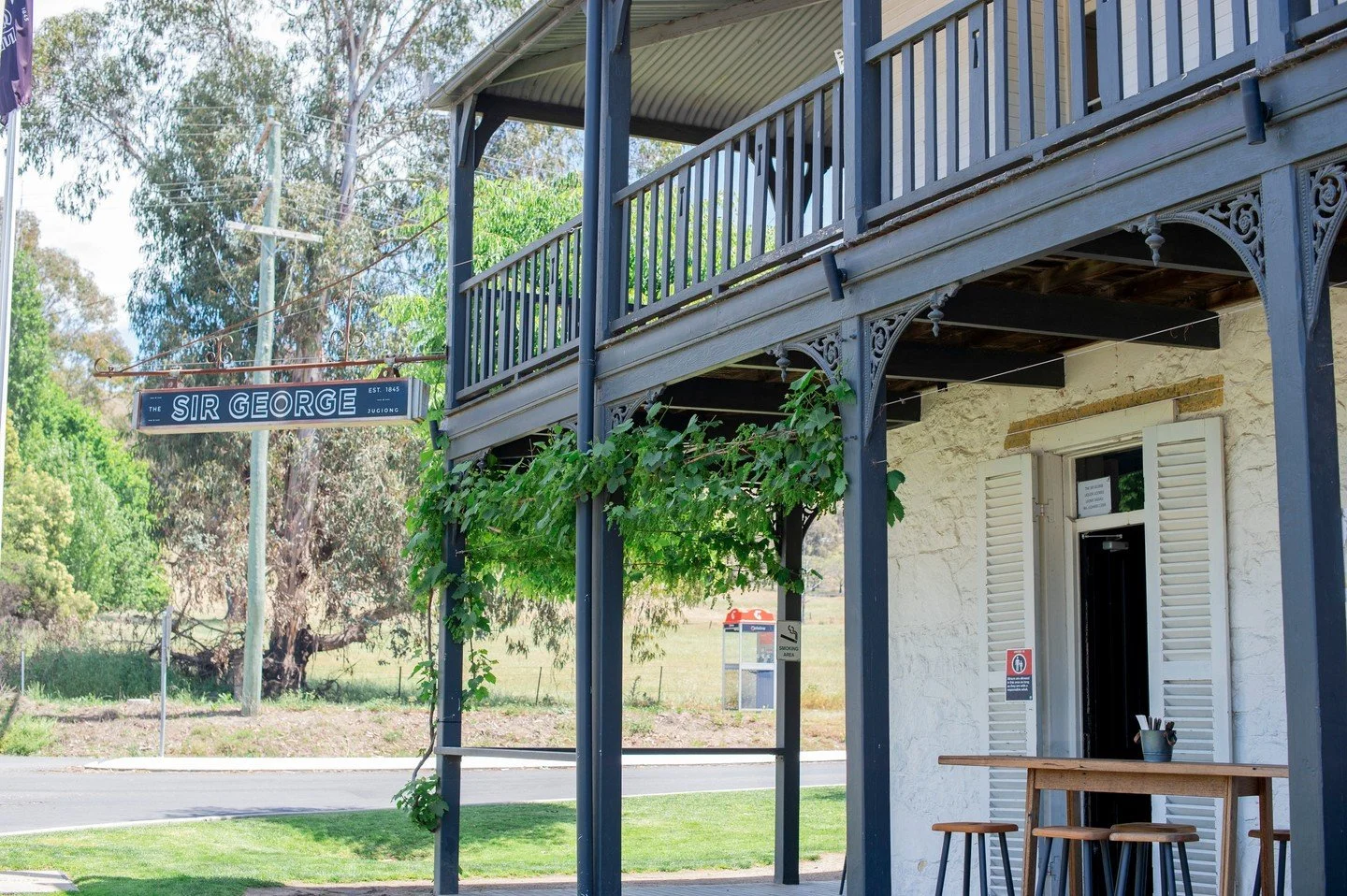 Sunday plans? Join us from 10am for coffee and cakes or 11:30am for pub meals, local wines and cold beer! 🖤⁠
⁠
@curators_collective homewares shop open from 10am inside and @the_potting_shed_jugiong on the lower lawn.⁠
⁠
⁠
〰️⁠
⁠
⁠
⁠
 #RuralNSW #Coun