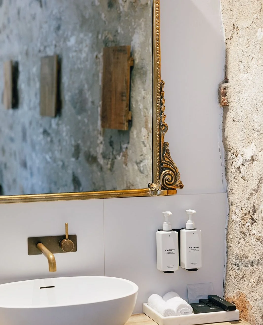 We love sharing the luxury with you during your stay... Mr. Smith body products make a hot shower feel a little more special.⁠
⁠
⁠
〰️⁠
⁠
⁠
 #RuralNSW #CountryNSW #CountryStays #LuxuryHotel #CanberraACT #SydneyWeekender #LuxuryAccomodation #Melbourne 