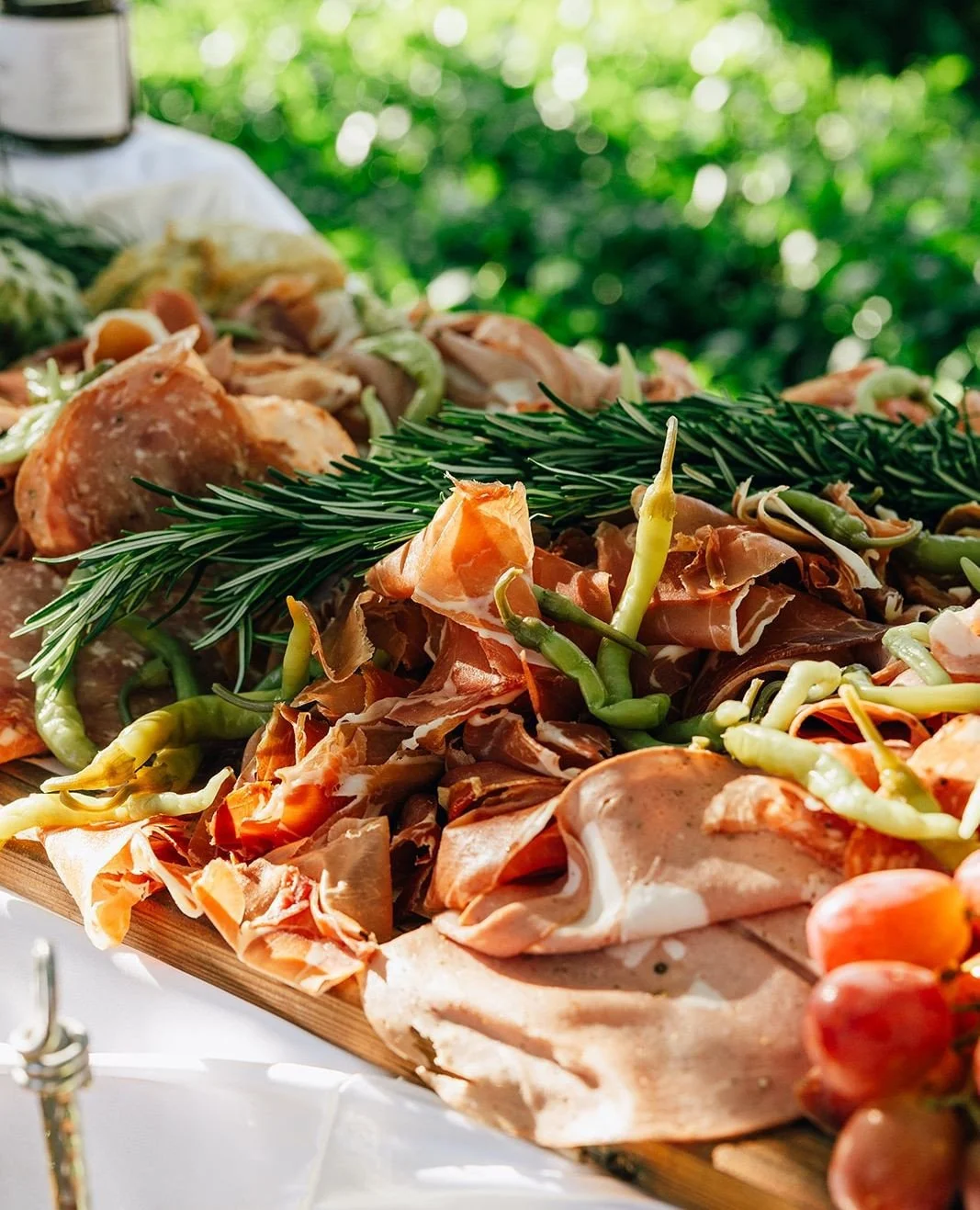 When it comes to food for your big day, we&rsquo;ve got plenty of options - why not start with a grazing board? 🧀🍇⁠
⁠
⁠
⁠
#TheSirGeorgeWeddings #WeddingsAtTheSirGeorge #JugiongWeddings