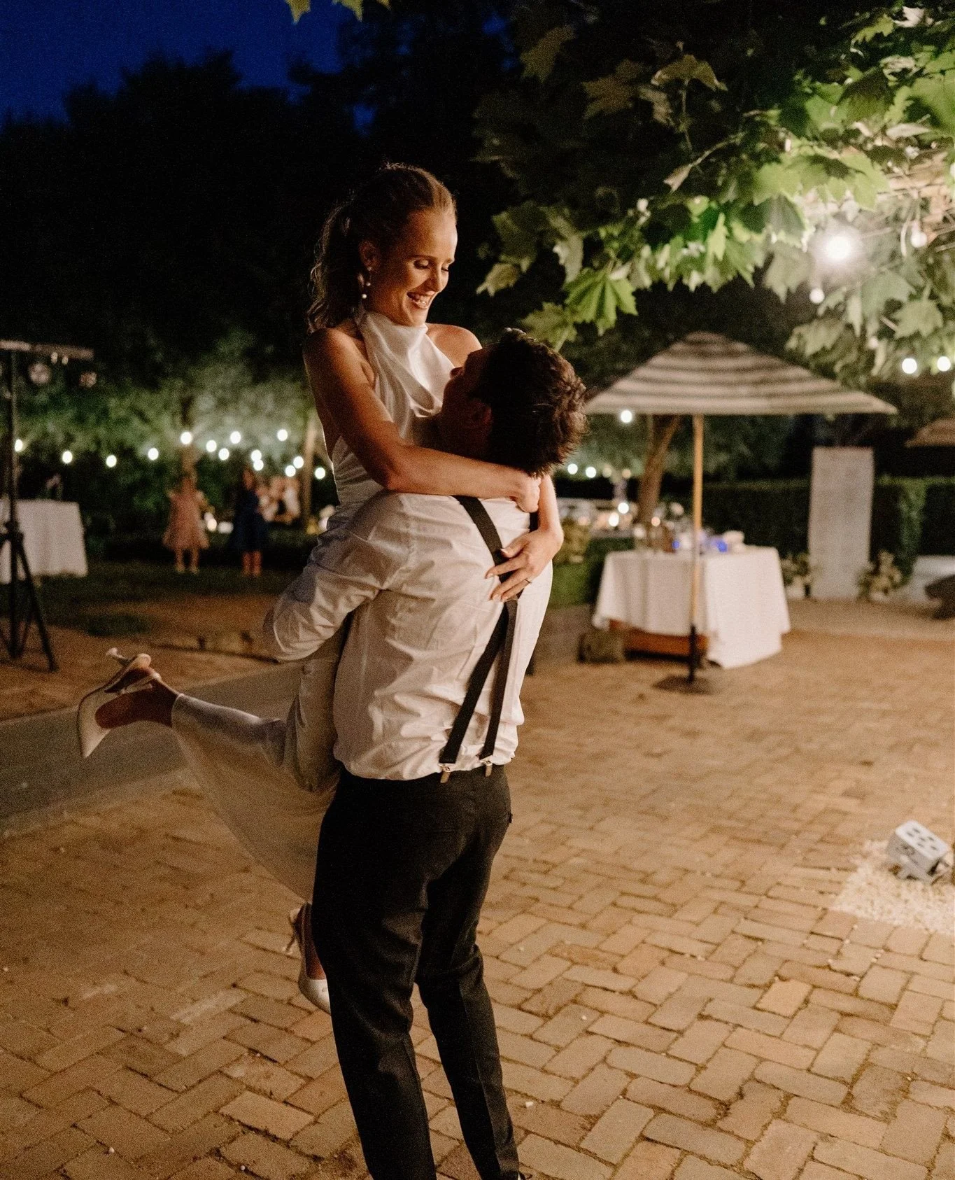 Swept off her feet at The Sir George 🤍✨⁠
⁠
⁠
⁠#TaylorandMatt⁠
#TheSirGeorgeWeddings⁠
⁠
Venue: @sirgeorge⁠
Photographer: @derekbogart⁠
Celebrant: @sydneycelebrantglenn⁠
Wedding Cake: @nakedcakesbymorgan⁠
Singer: @harrycarmanmusic ⁠
DJ: Joe Barrs⁠