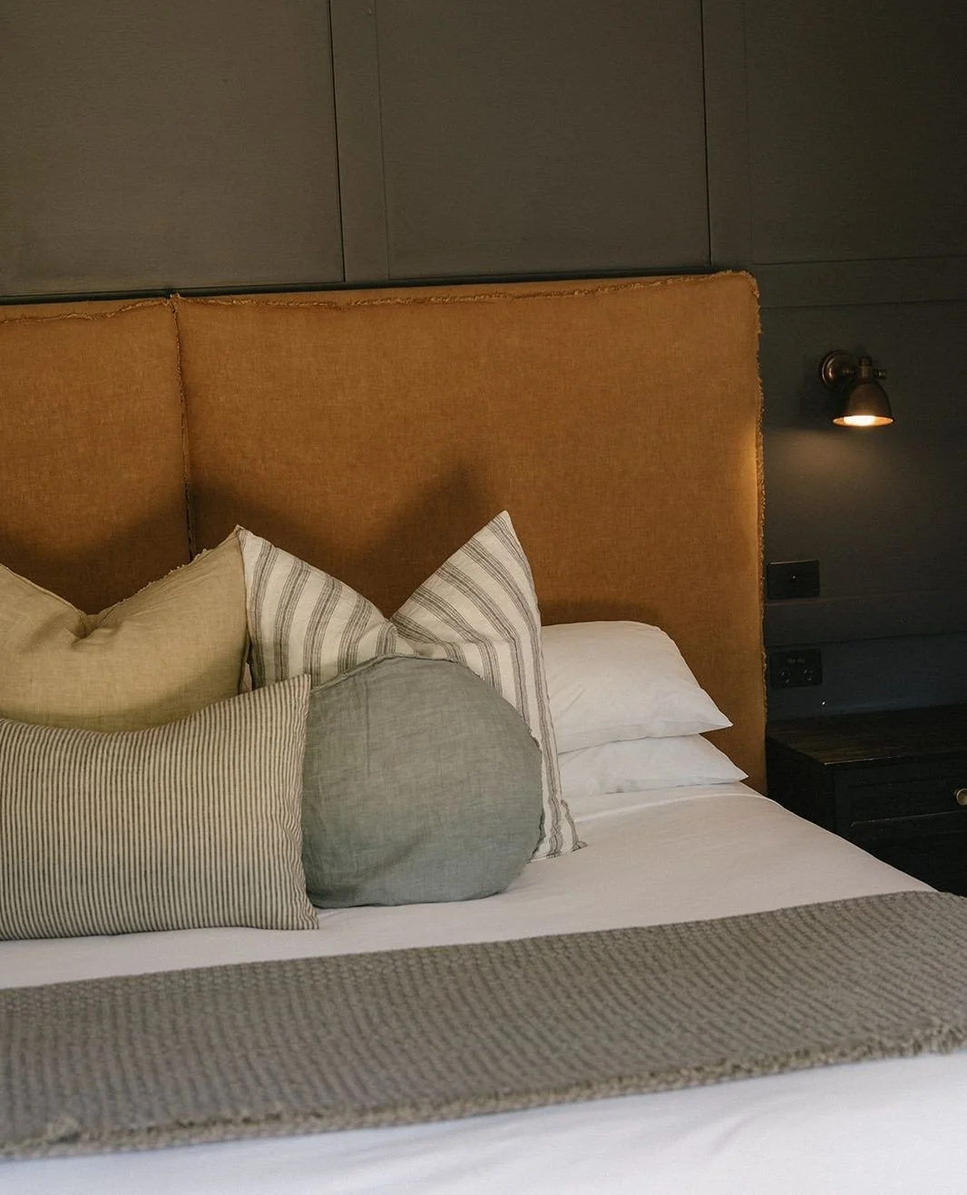 Winter doesn't scare us at The Sir George. It means more cozy nights by the fire, red wine or whisky in hand and a luxurious bed to head home too. 💤⁠
⁠
Book your winter escape via the link in bio.⁠
⁠
@sophie_louphotography⁠
⁠
⁠
#TheSirGeorge