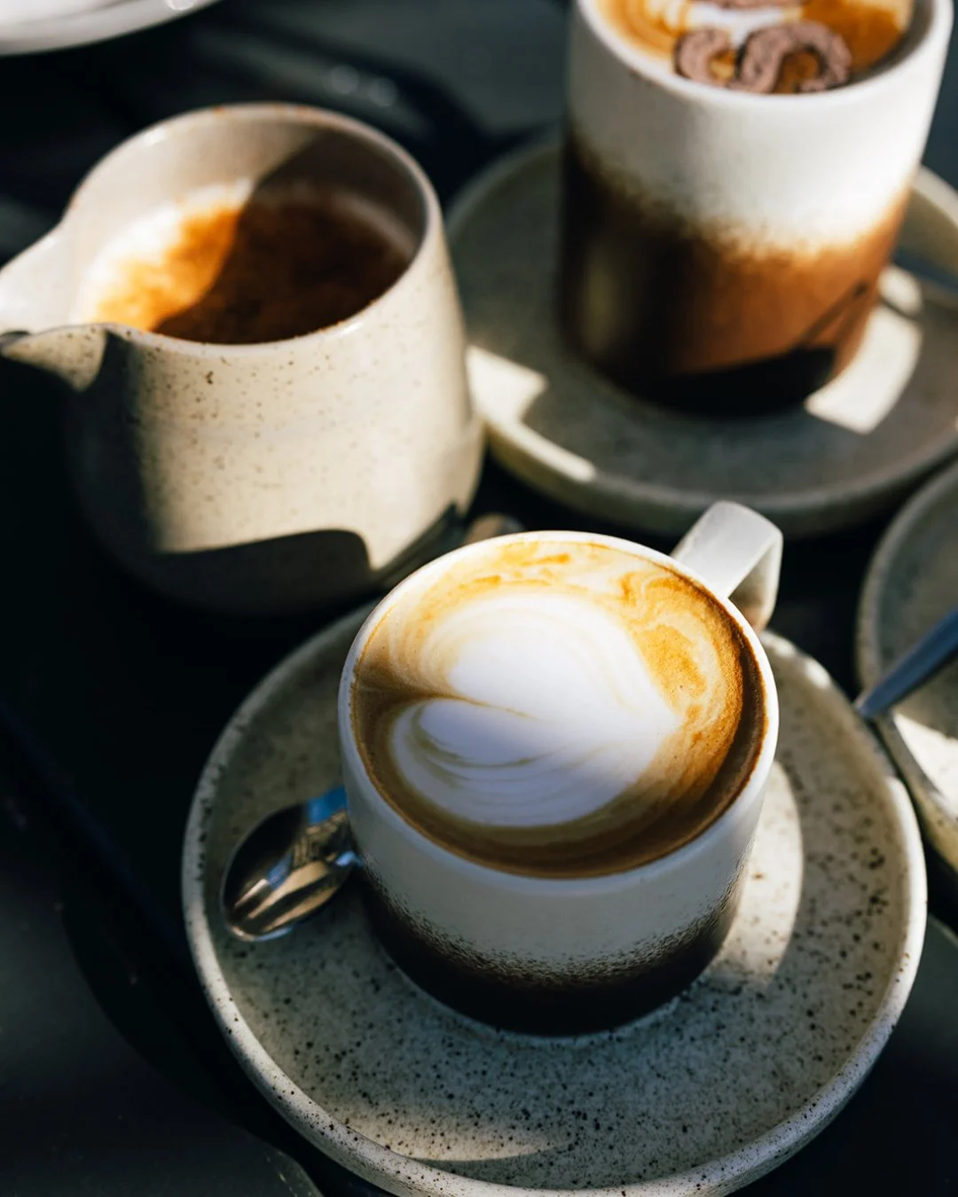 Tea, coffee and a bite to eat is a good excuse to pause and enjoy the rolling hills of Jugiong. ☕️⁠
⁠
⁠
⁠
#RuralNSW #CountryNSW #Jugiong #Countryside #CountryPub