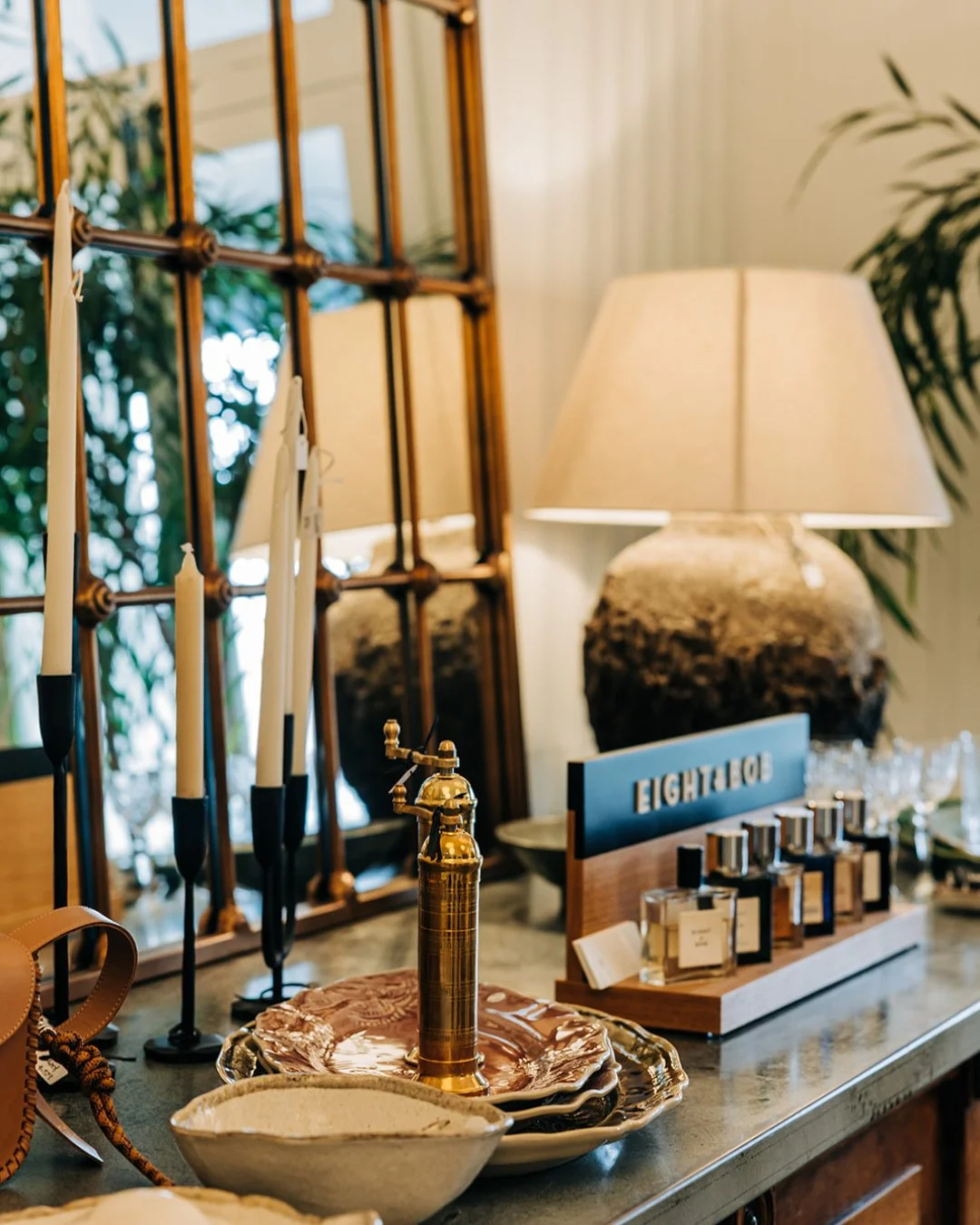 Plenty of treasures to be found upstairs at Curators Collective. 🛍️⁠
⁠
⁠
#RuralNSW #CountryNSW #Jugiong #NSWStays #SpringGetaway