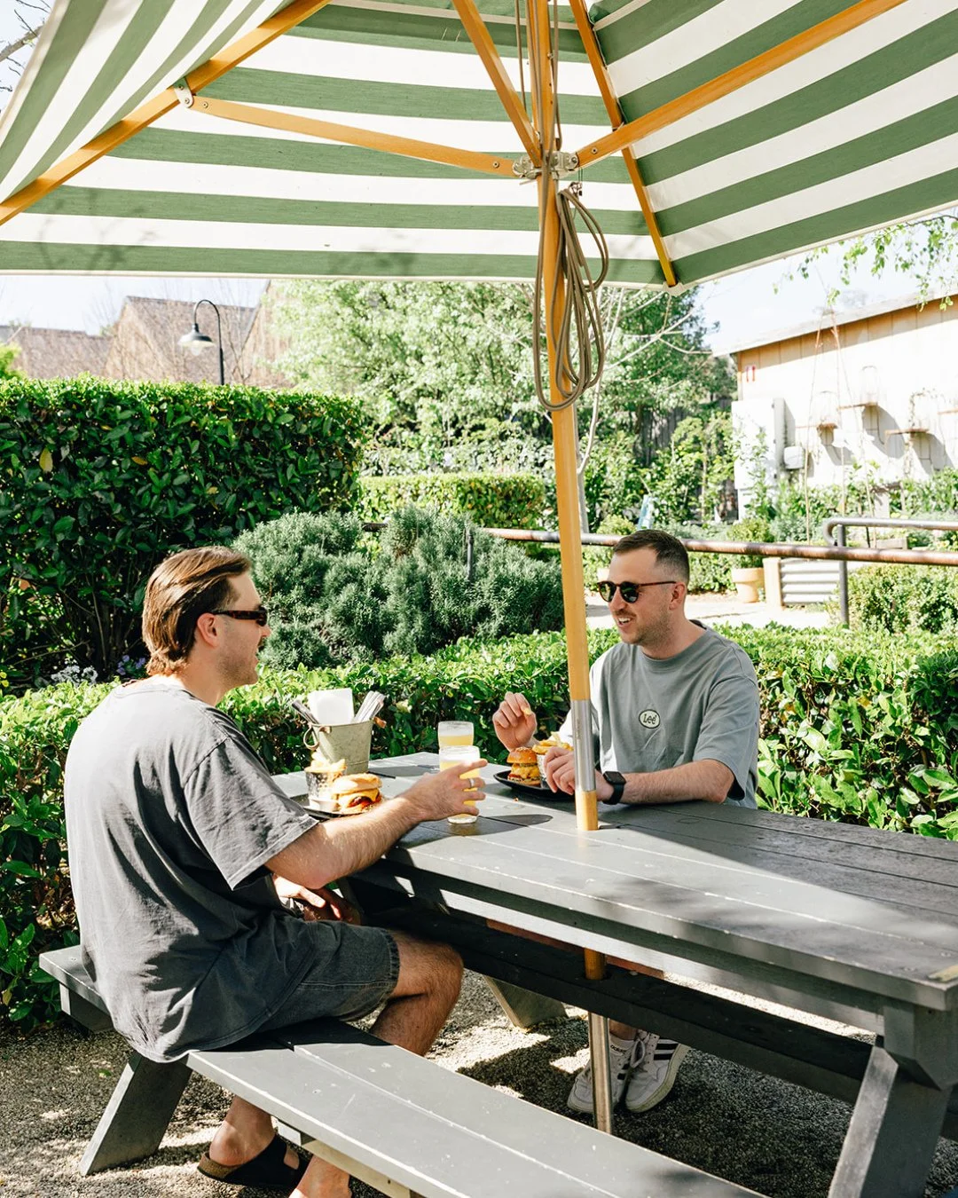 Good burgers, cold beers and a bit of sunshine. Join us in the courtyard this weekend 🍔🍺.⁠
⁠
⁠
#RuralNSW #CountryNSW #Jugiong #Countryside #CountryPub #VisitNSW