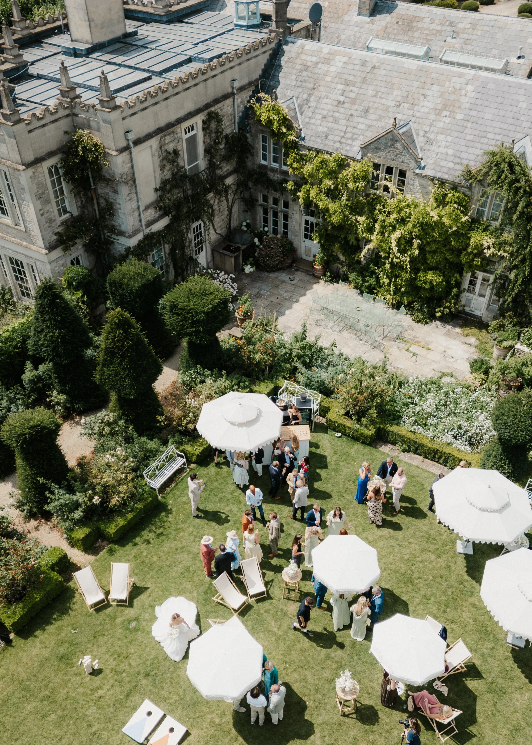 Luxury mobile Bars for weddings 