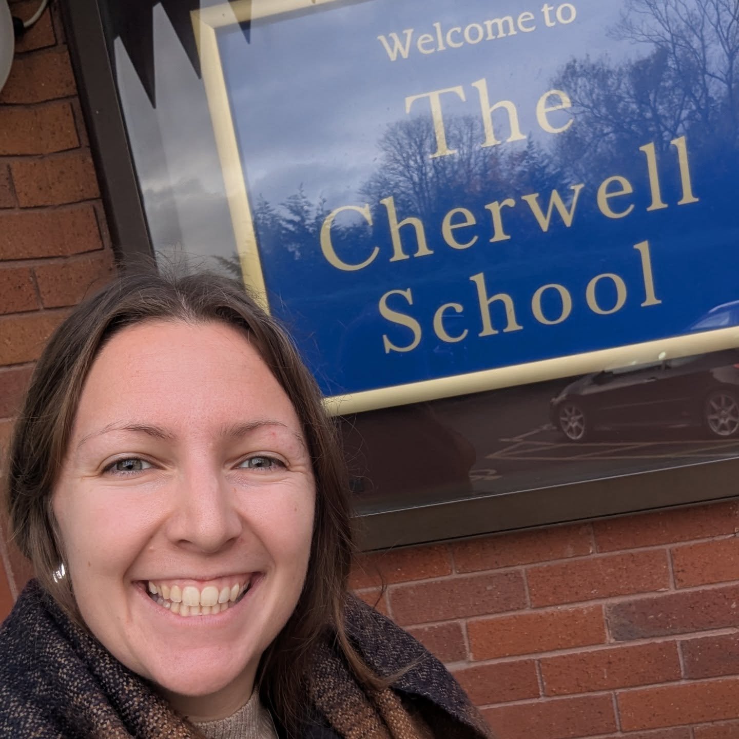 Another new course, even more girls reached 🏫 

In all of our chat about training recently you might be thinking, are Know Your Worth even running courses anymore?! 😂

You'll be happy to know, we are!!

Em launched a new course yesterday in Oxford 