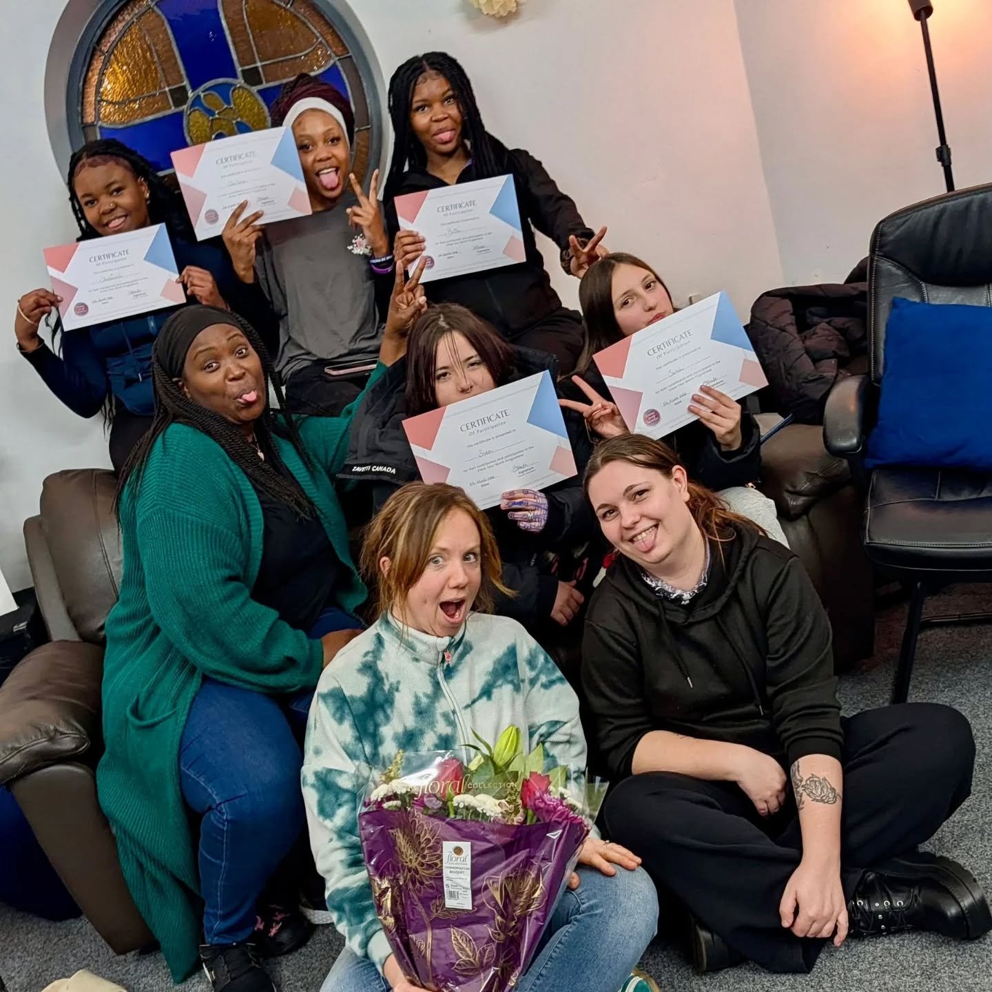 And that's a wrap on another Know Your Worth course! 🎬

We cannot begin to tell you just how FANTASTIC this group of young women are! Debs loved every minute of leading this course up in Macclesfield 💜

One of the Mum's hung back on Friday night ju