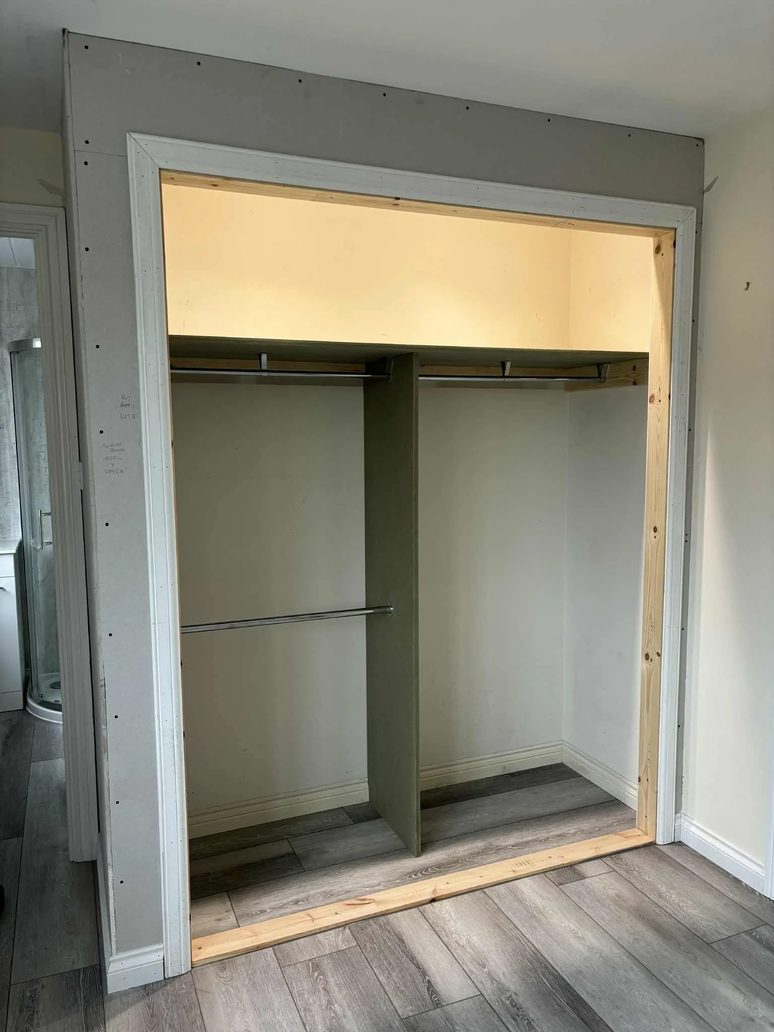 fitted wardrobe.jpeg